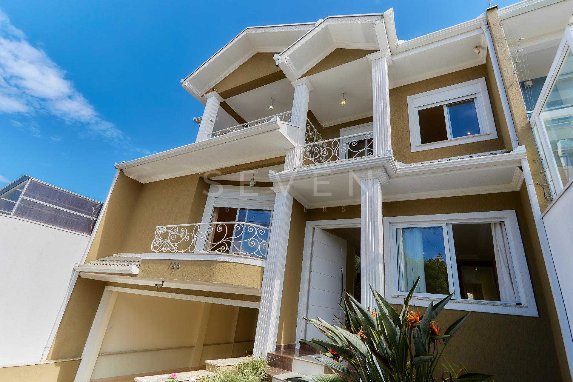 Sobrado à venda, Rua Luiz Lucca, 185  São Braz, Curitba - Pr