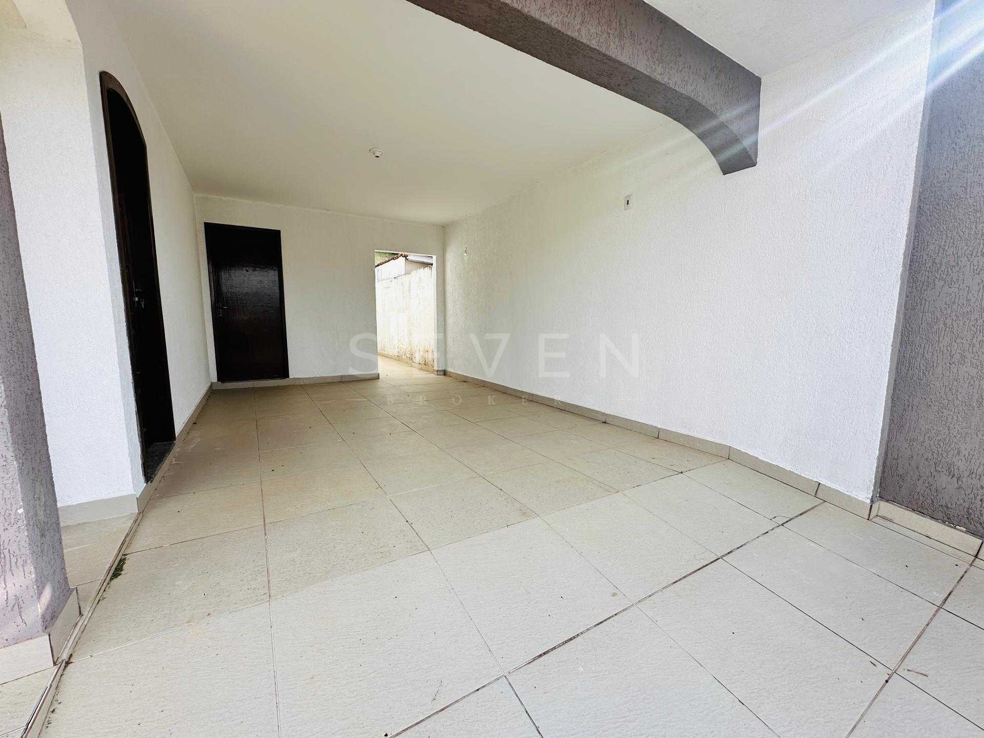 Casa à venda, rua Alfredo Scorsin, 313, São Braz, Curitiba-Pr