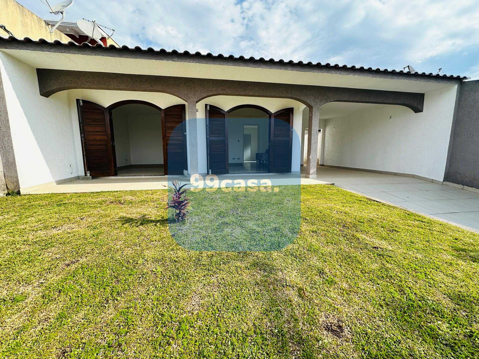 Casa à venda, rua Alfredo Scorsin, 313, São Braz, Curitiba-Pr