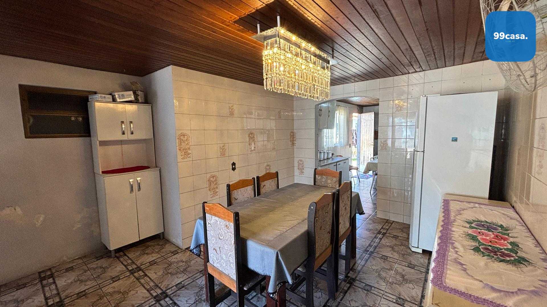 Casa com terreno à venda no Orleans Curitiba, 360m², com duas ...