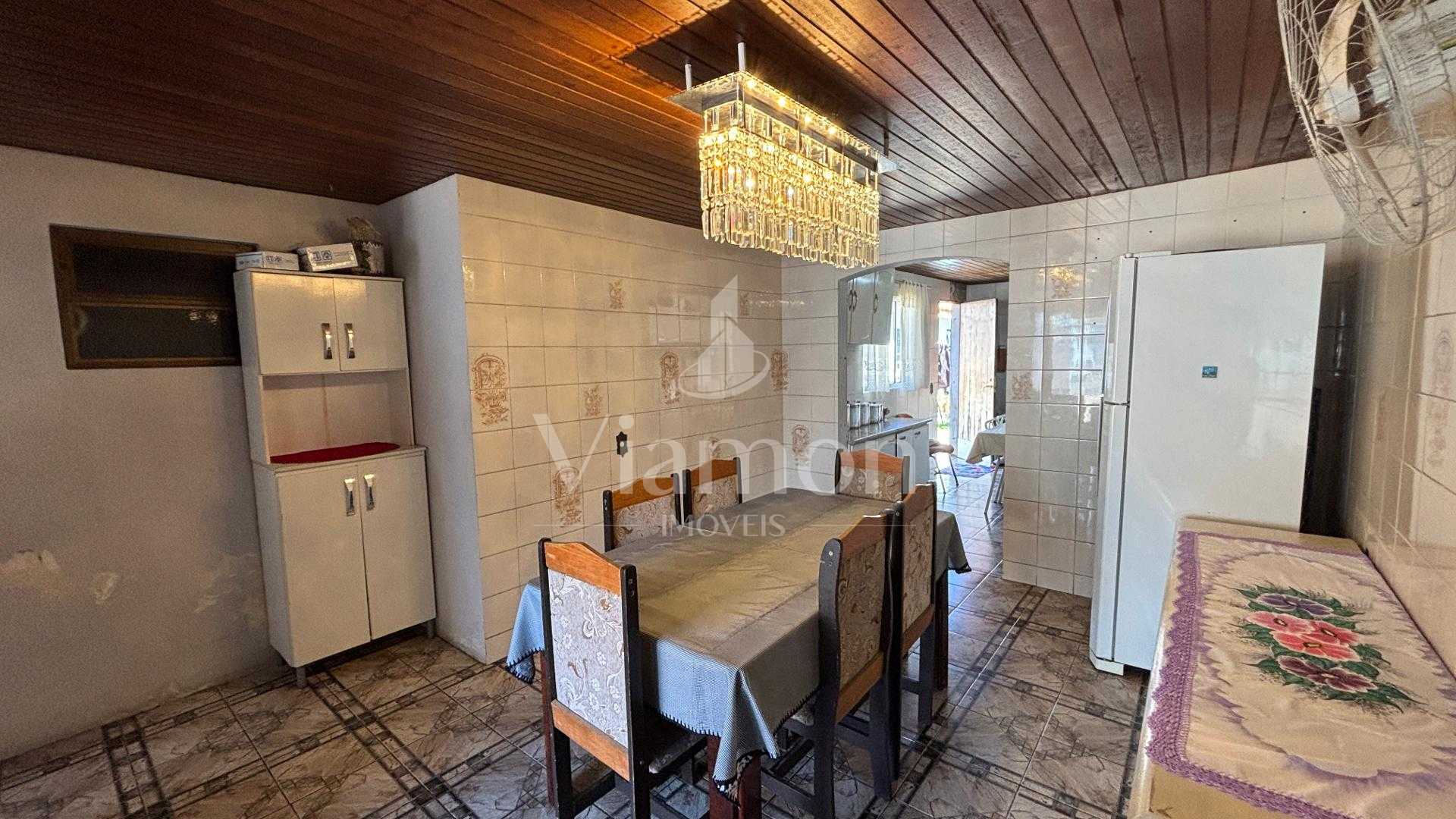 Casa com terreno à venda no Orleans Curitiba, 360m², com duas ...