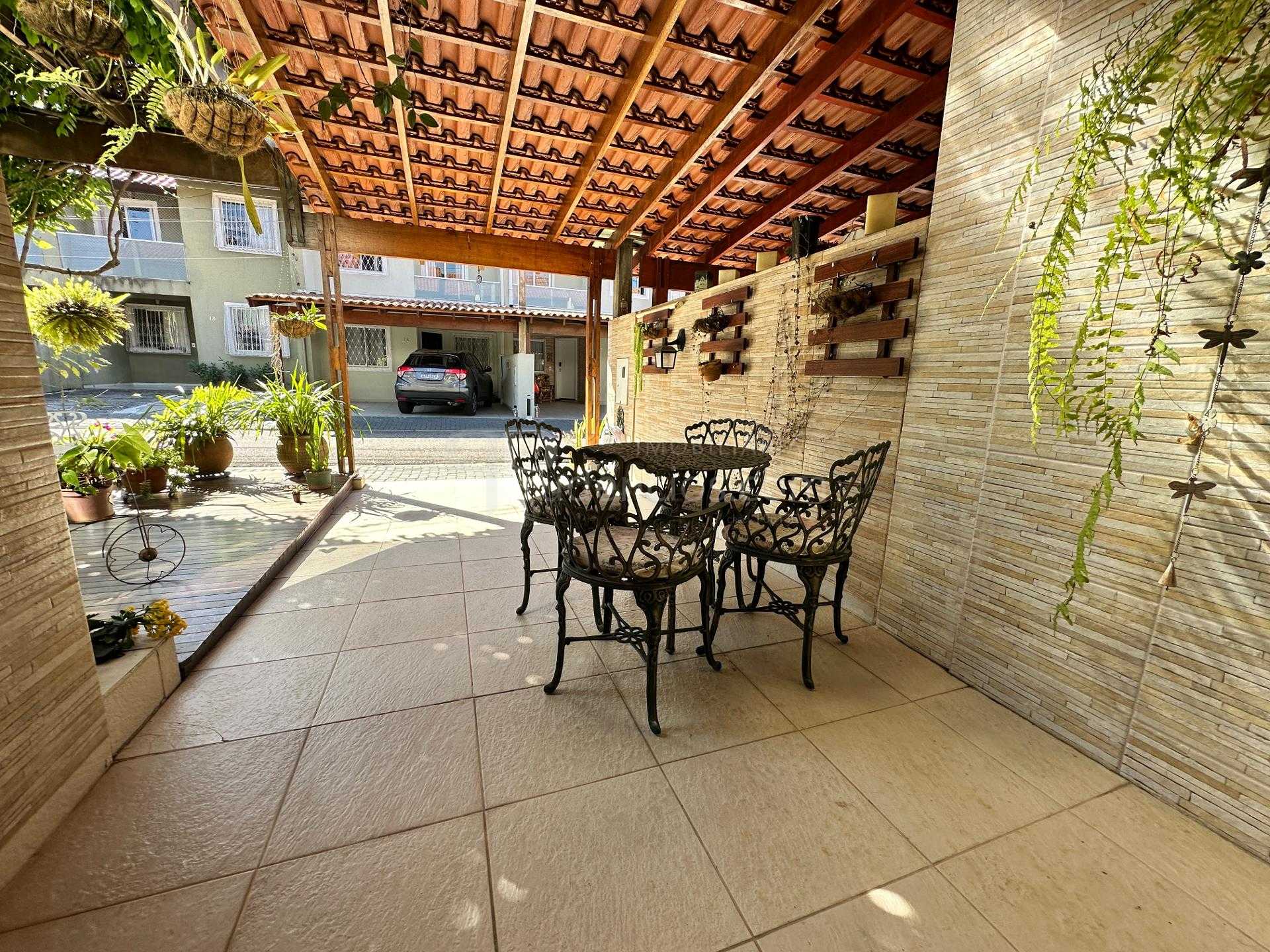 Sobrado à venda, Santa Felicidade, CURITIBA - PR