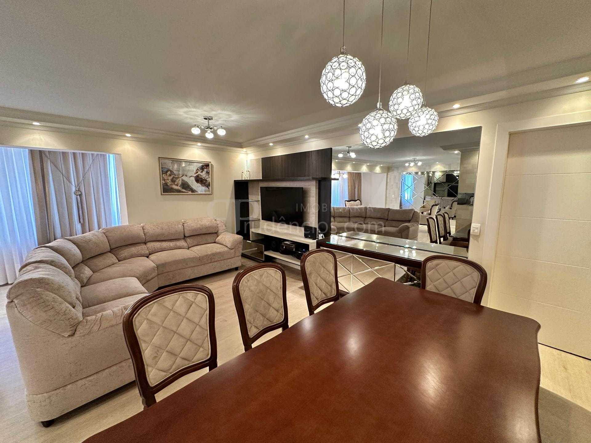 Apartamento à venda, Rua Lamenha Lins, 530, Rebouças, Curitiba...