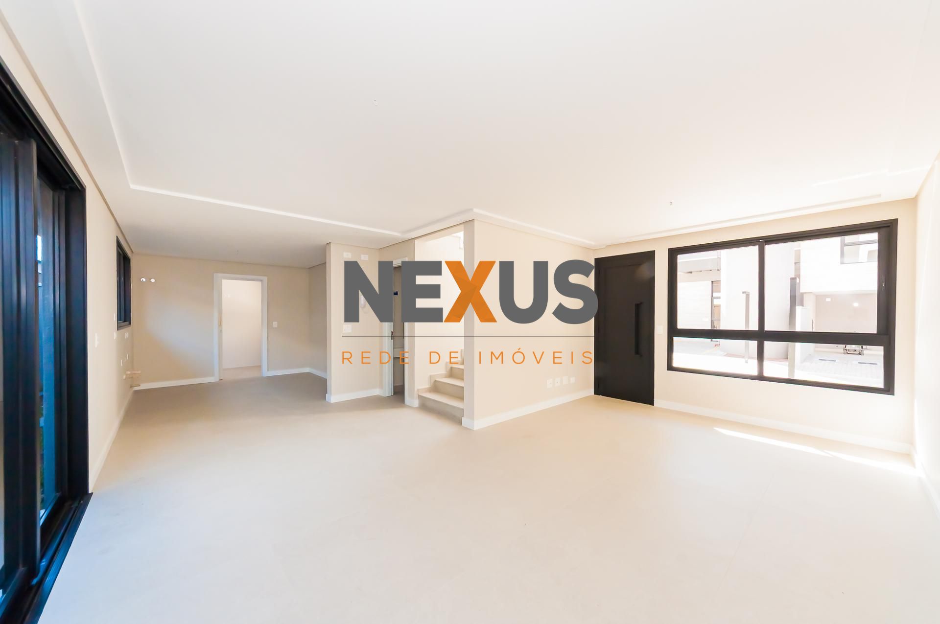 Sobrado em condomínio à venda, rua João Azolin, Santa Felicida...