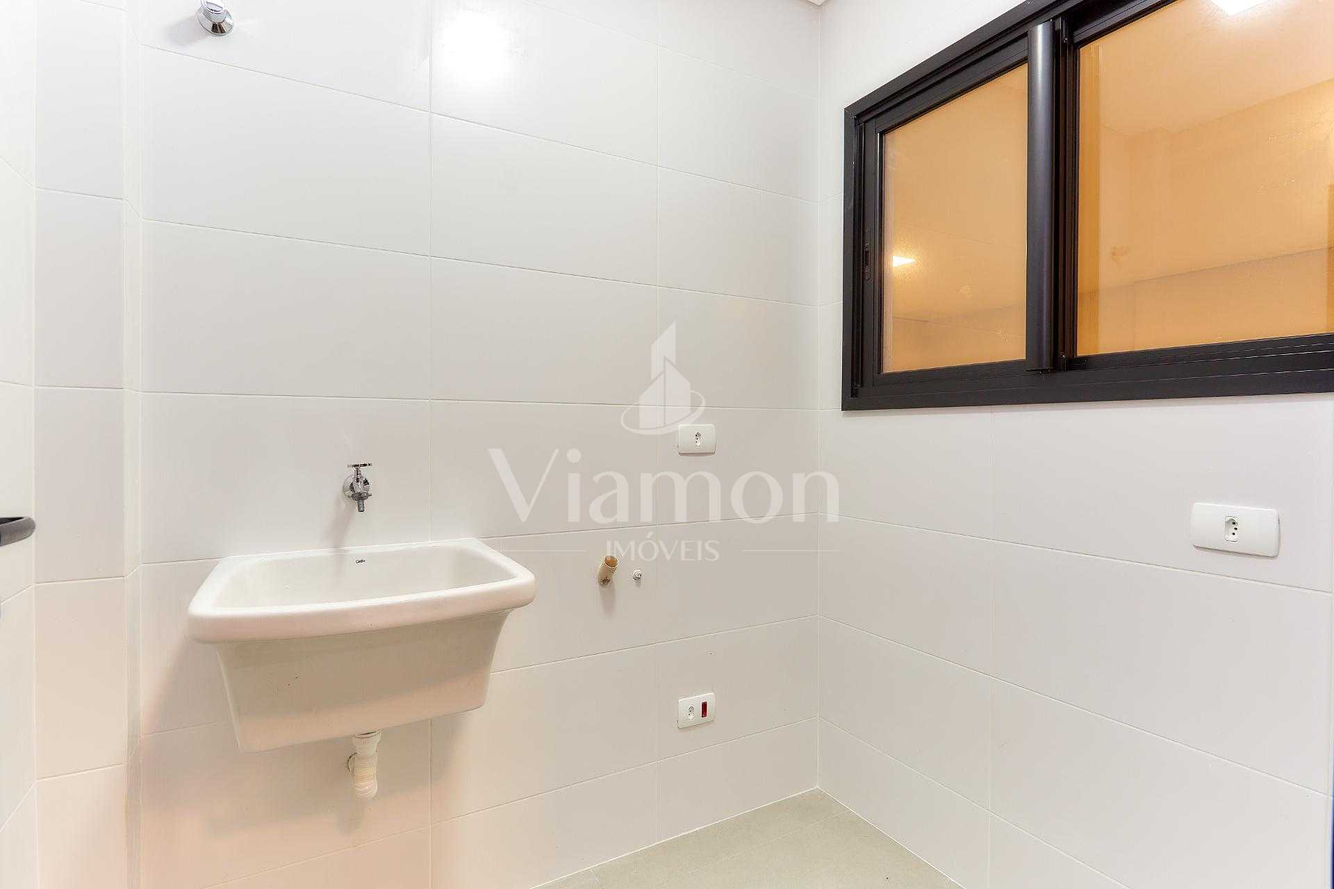 Casa à venda, Rua João Azolin, 72, bairro Santa Felicidade, Cu...