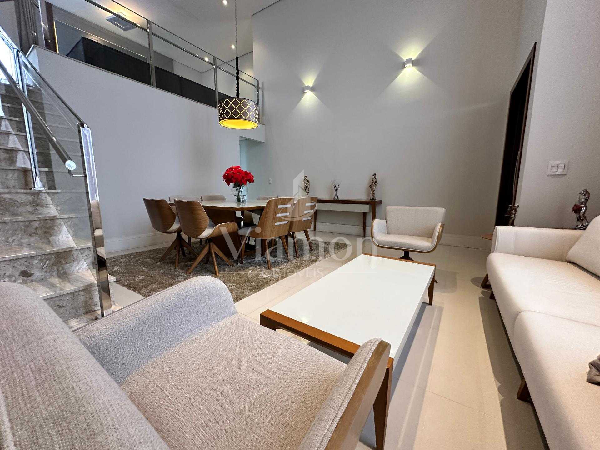 Sobrado com 4 quartos à venda, Santo Inácio, CURITIBA - PR