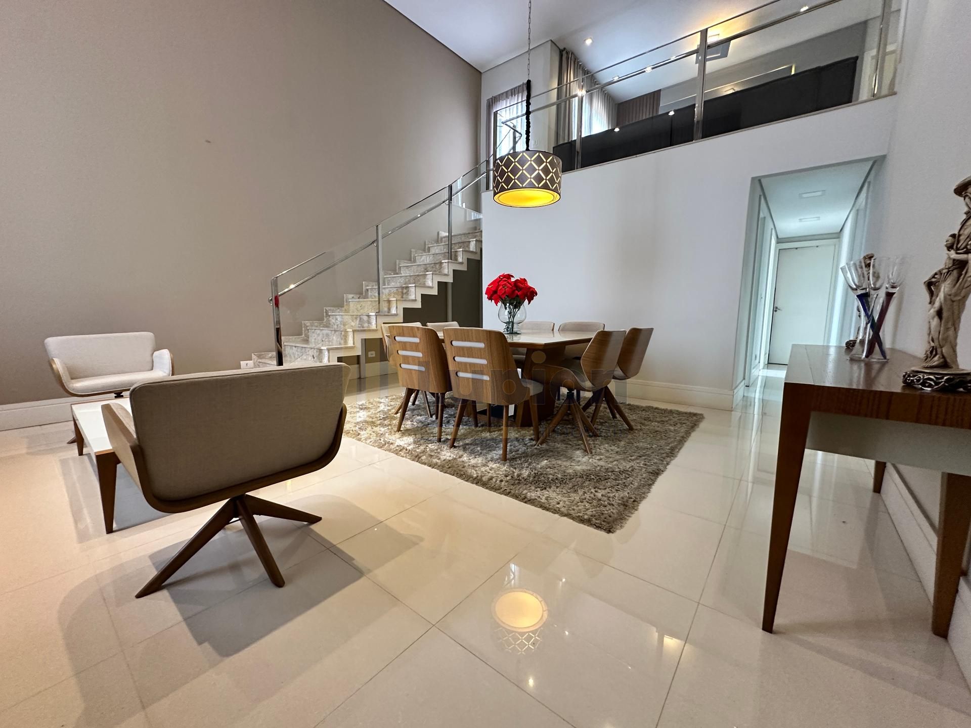 Sobrado com 4 quartos à venda, Santo Inácio, CURITIBA - PR