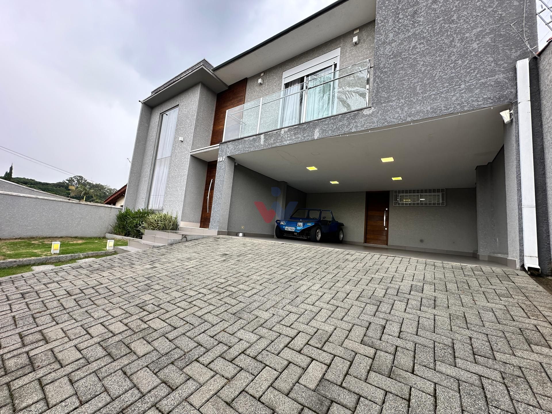 Sobrado com 4 quartos à venda, Santo Inácio, CURITIBA - PR