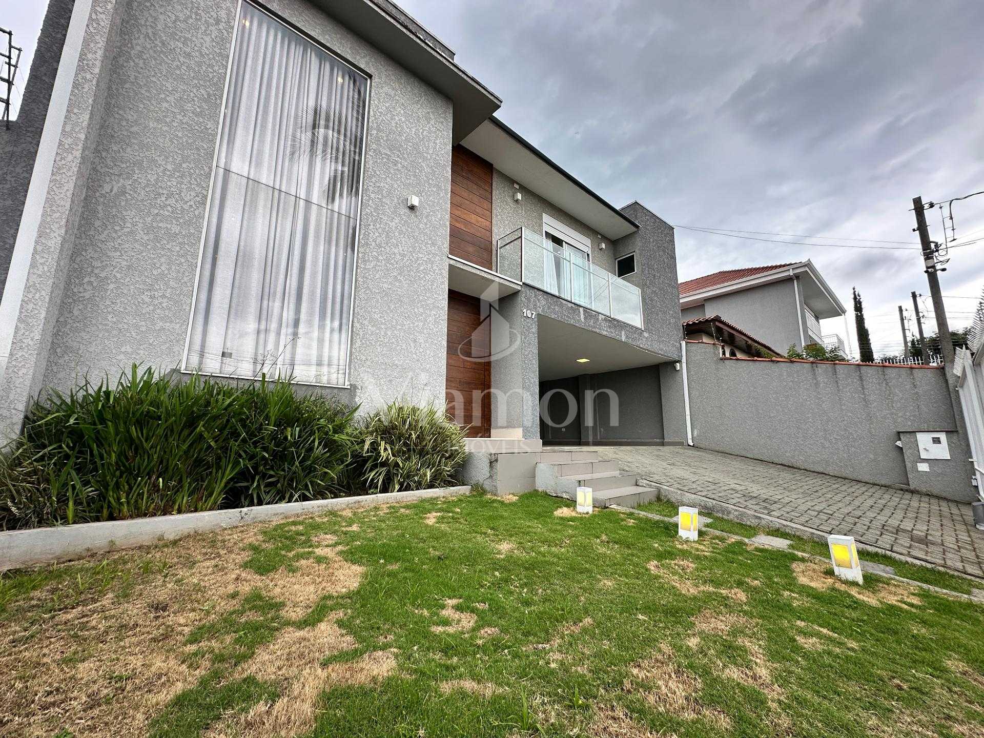 Sobrado com 4 quartos à venda, Santo Inácio, CURITIBA - PR