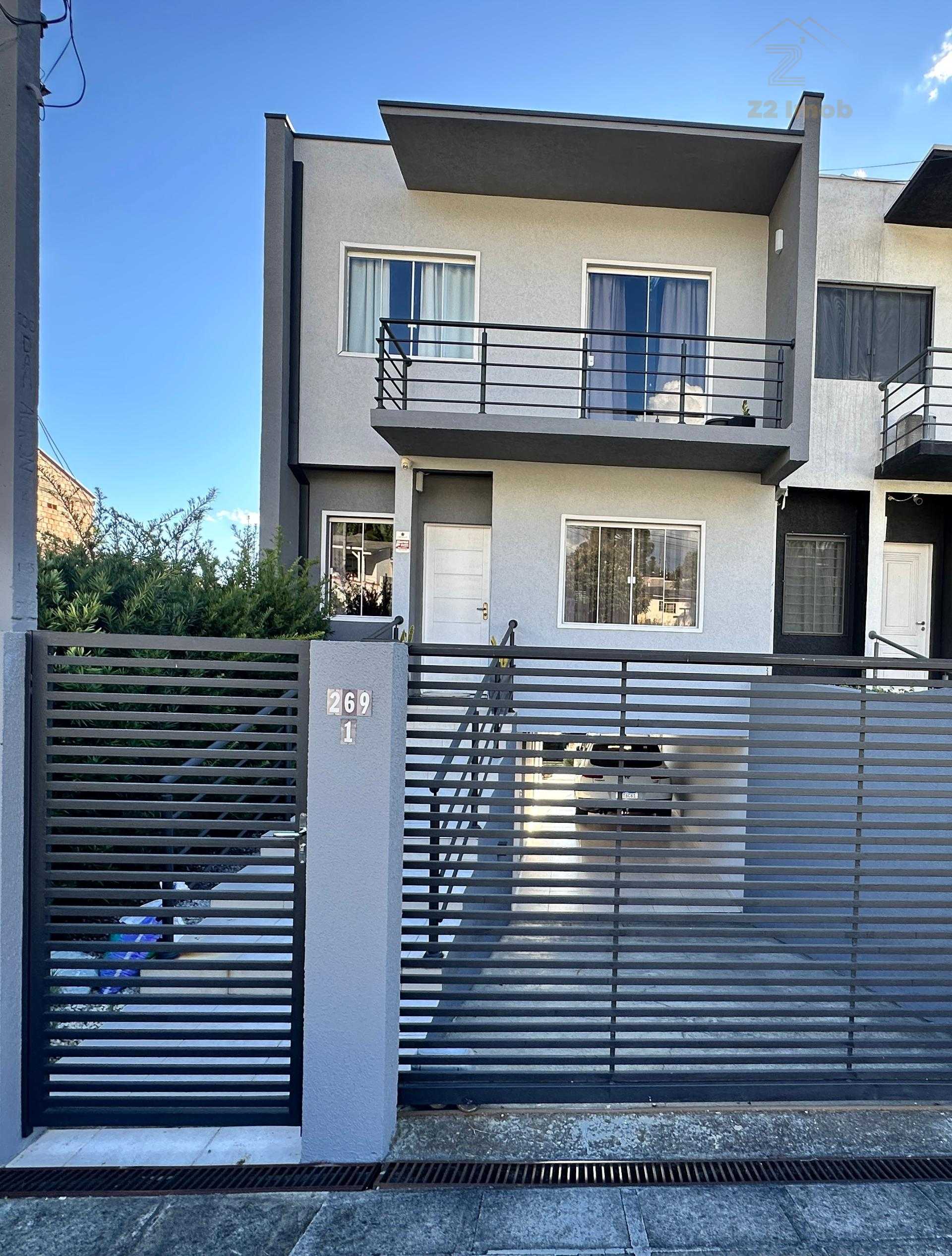 Sobrado à venda no Pilarzinho em Curitiba, 3 quartos, próximo ...