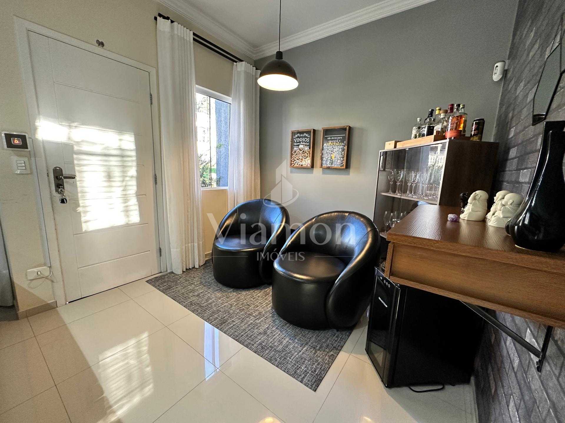 Sobrado à venda no Pilarzinho em Curitiba, 3 quartos, próximo ...