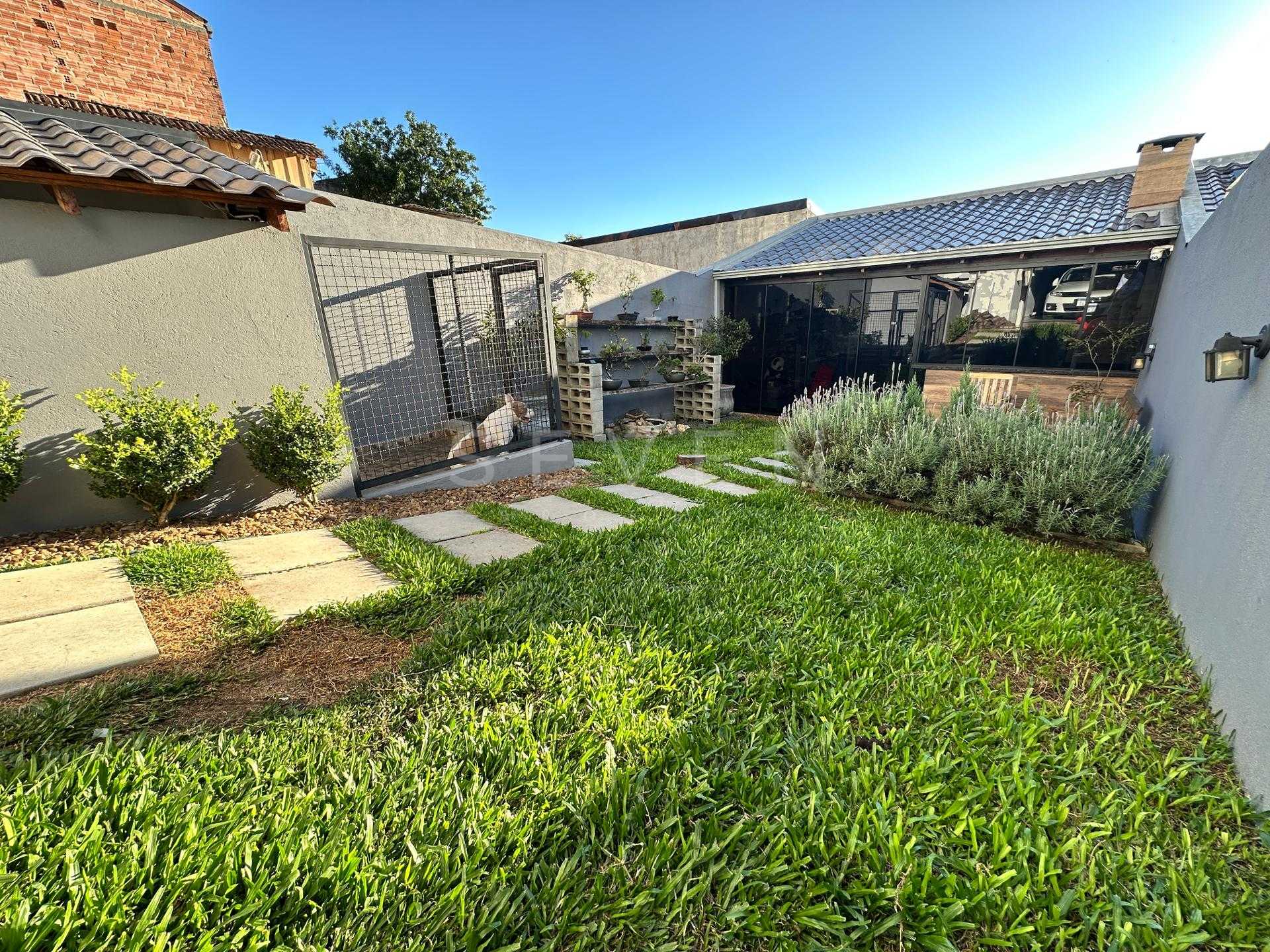 Sobrado à venda no Pilarzinho em Curitiba, 3 quartos, próximo ...