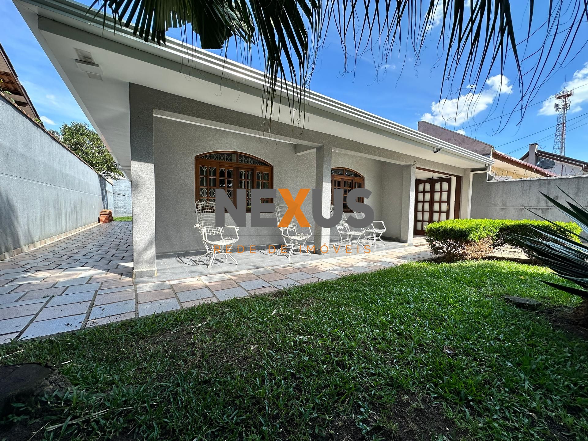 Casa à venda no bairro São Braz em Curitiba, 4 quartos, com am...