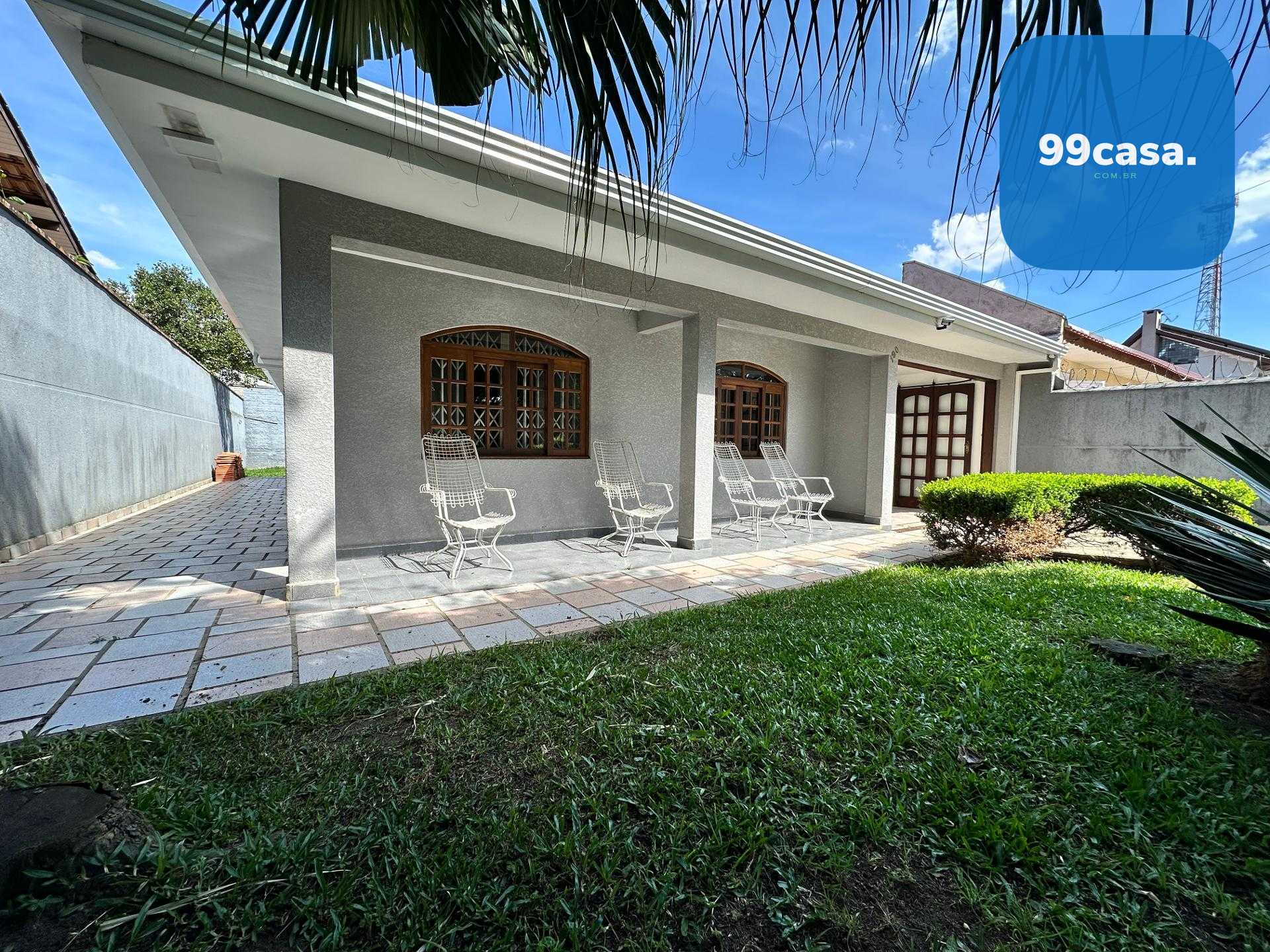 Casa térrea à venda no bairro São Braz em Curitiba, 4 quartos,...