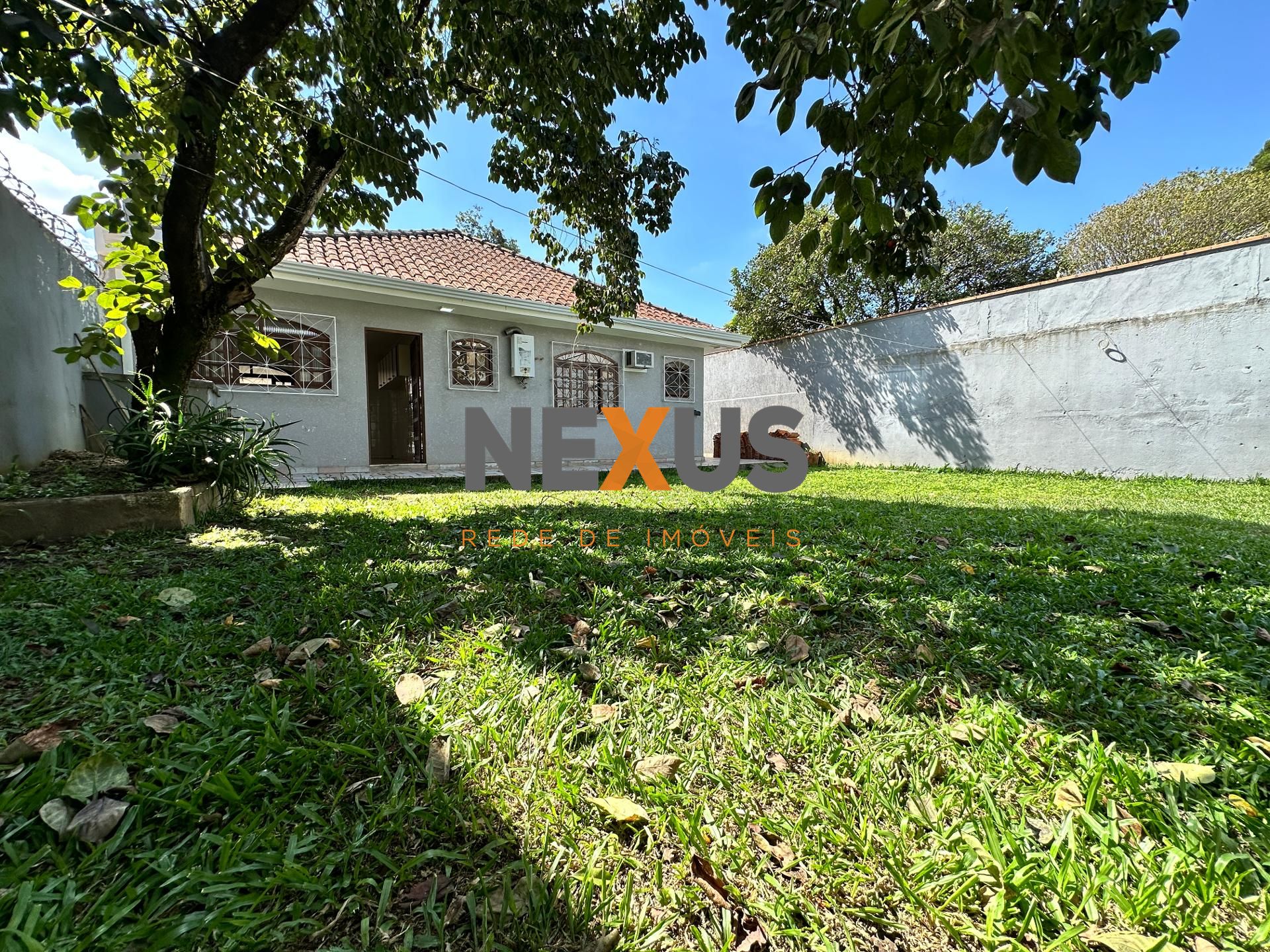 Casa térrea à venda no bairro São Braz em Curitiba, 4 quartos