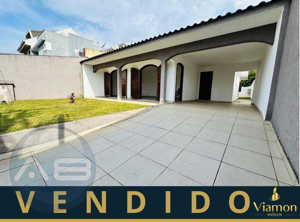 Casa à venda, rua Alfredo Scorsin, 313, São Braz, Curitiba-Pr