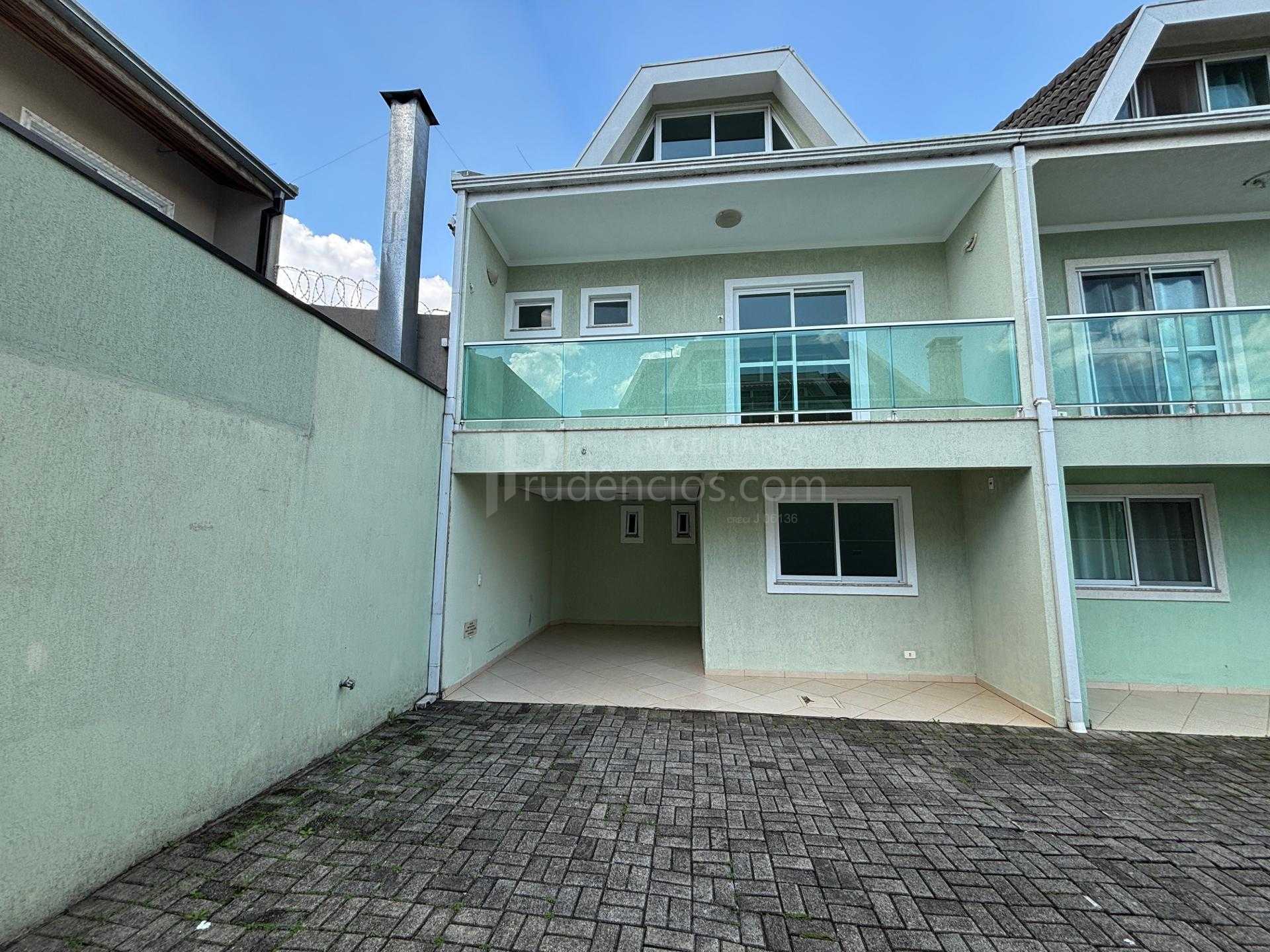 Sobrado com 3 quartos para locação, Santo Inácio, CURITIBA - PR