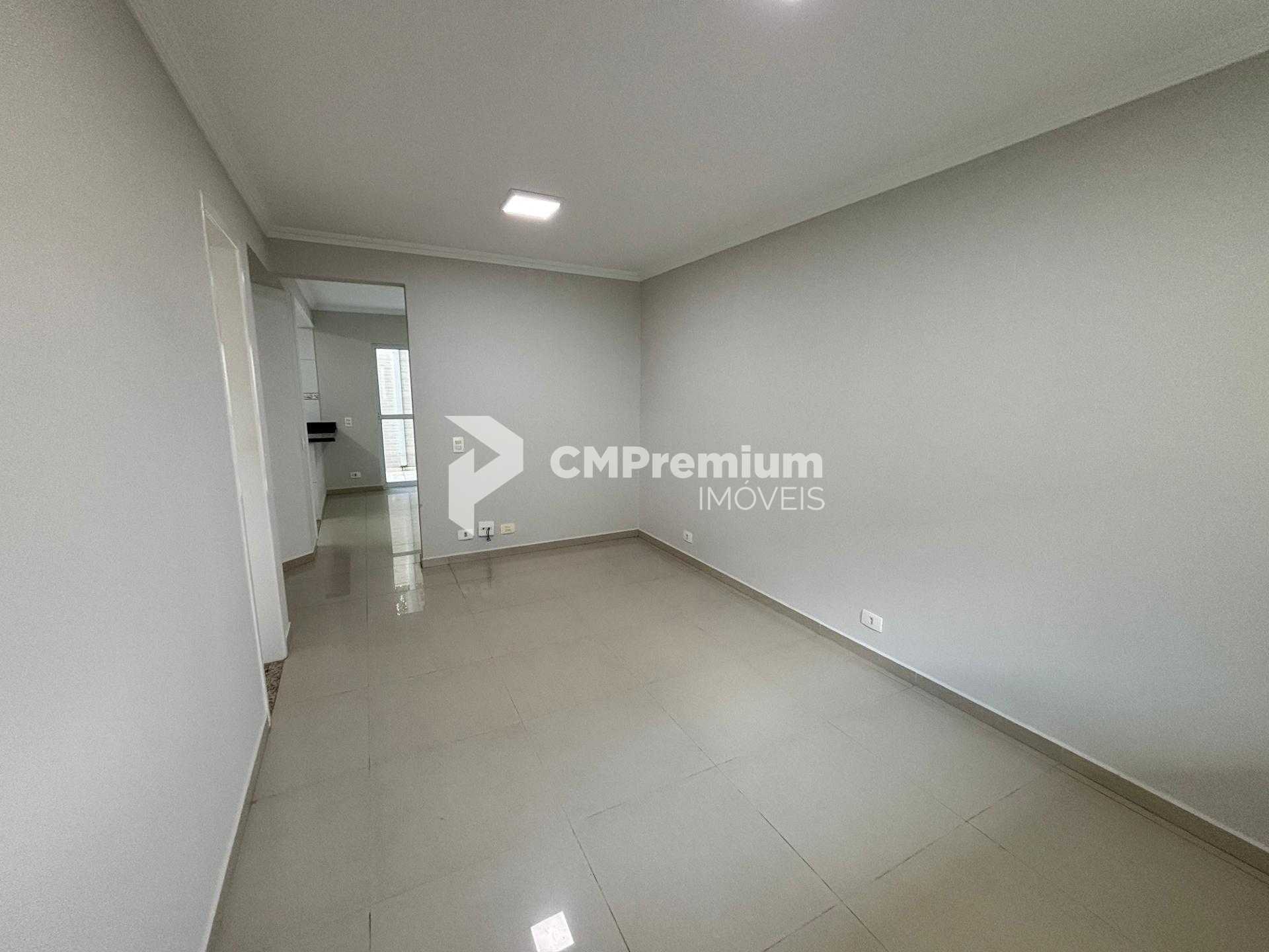 Sobrado com 3 quartos para locação, Santo Inácio, CURITIBA - PR