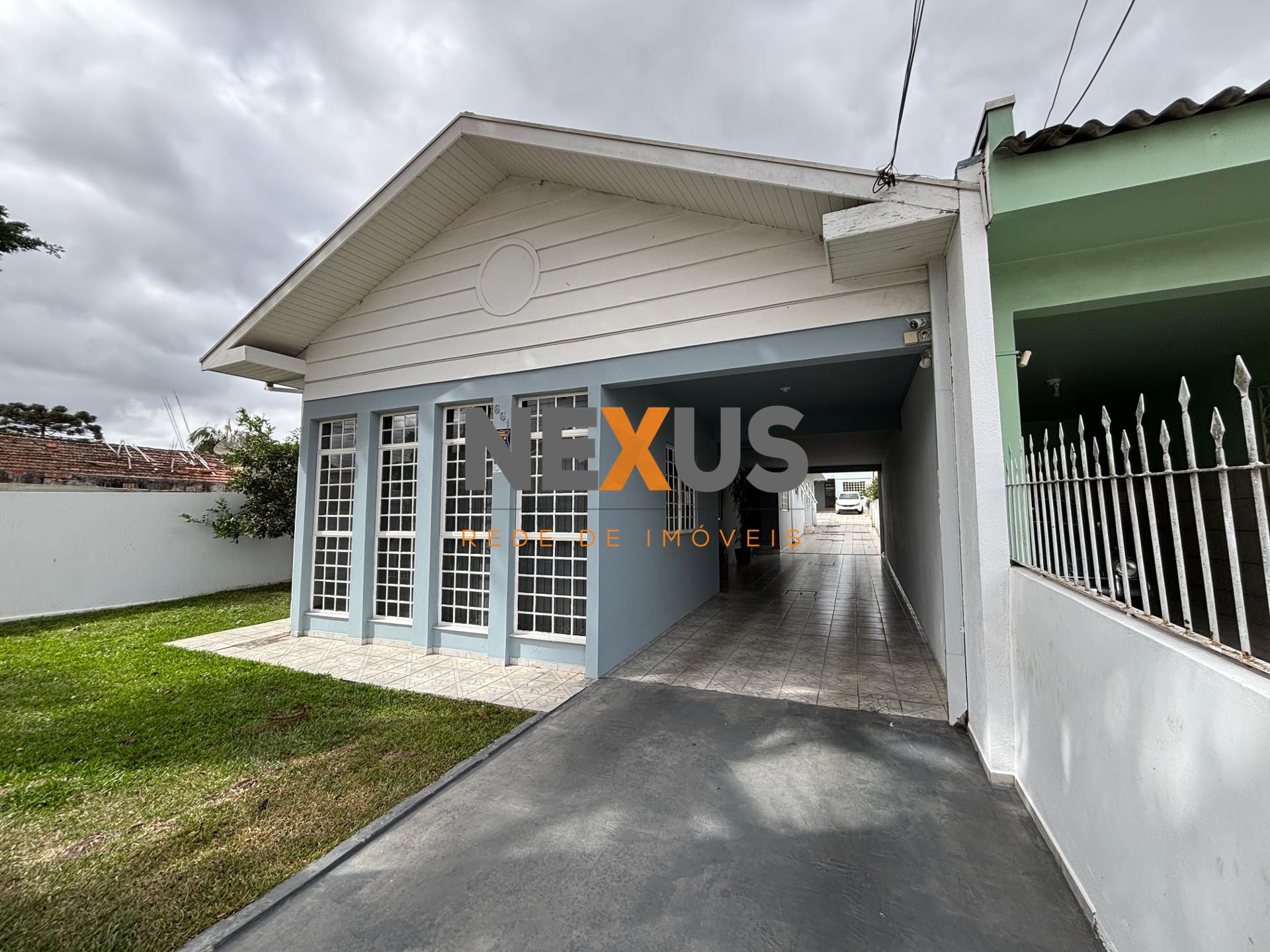 Casa à venda no bairro Portão, em Curitiba PR, com 3 quartos