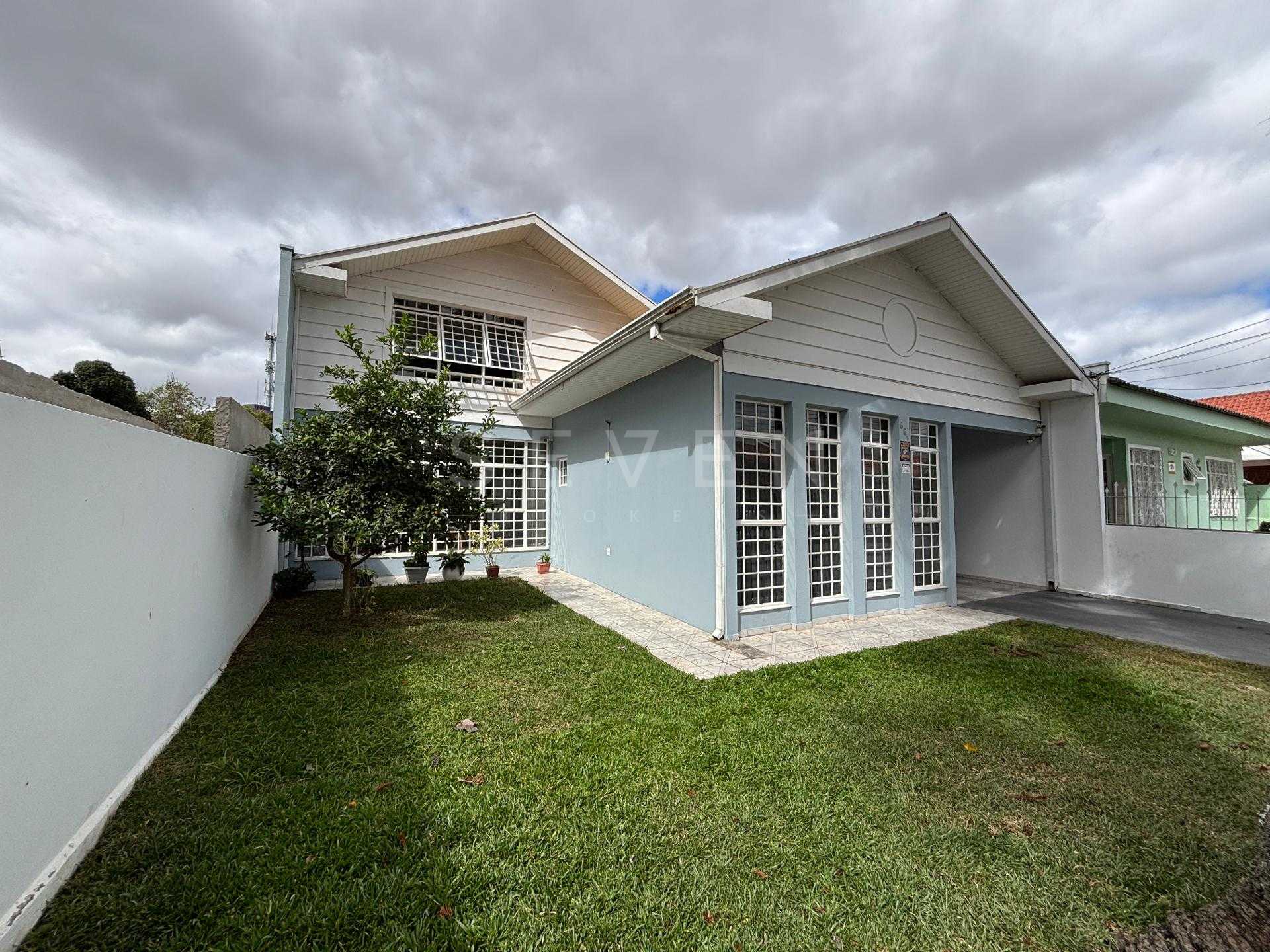 Casa à venda no bairro Portão, em Curitiba PR, com 3 quartos