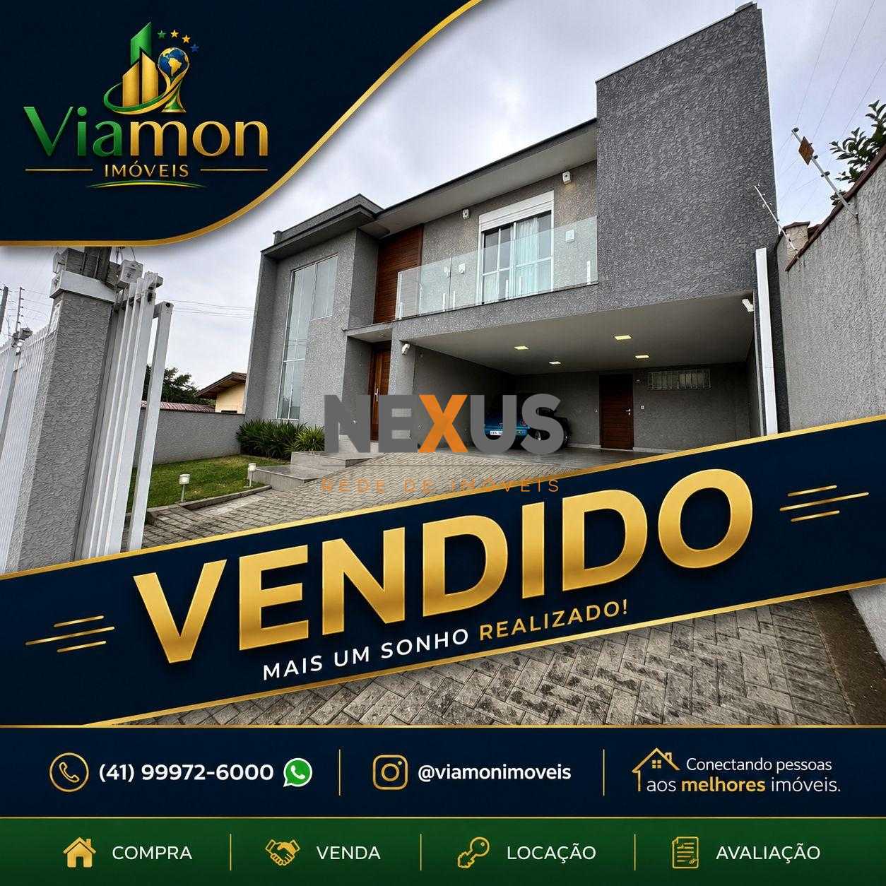 Sobrado à venda no Santo Inácio em Curitiba, 4 quartos, próxim...