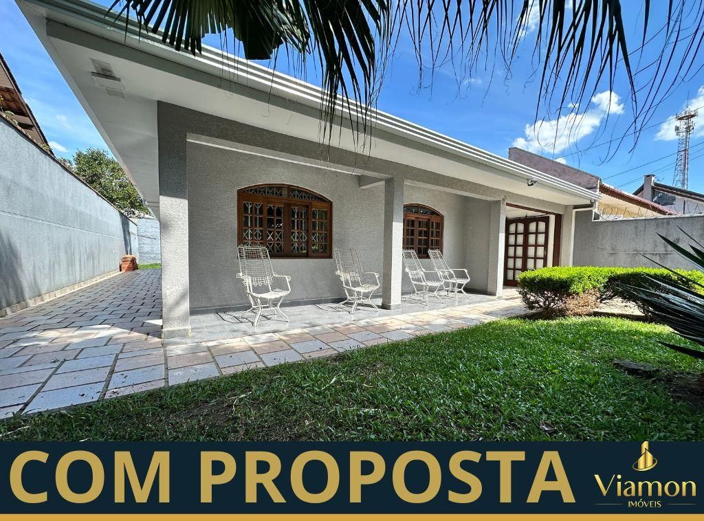 Casa térrea à venda no bairro São Braz em Curitiba, 4 quartos