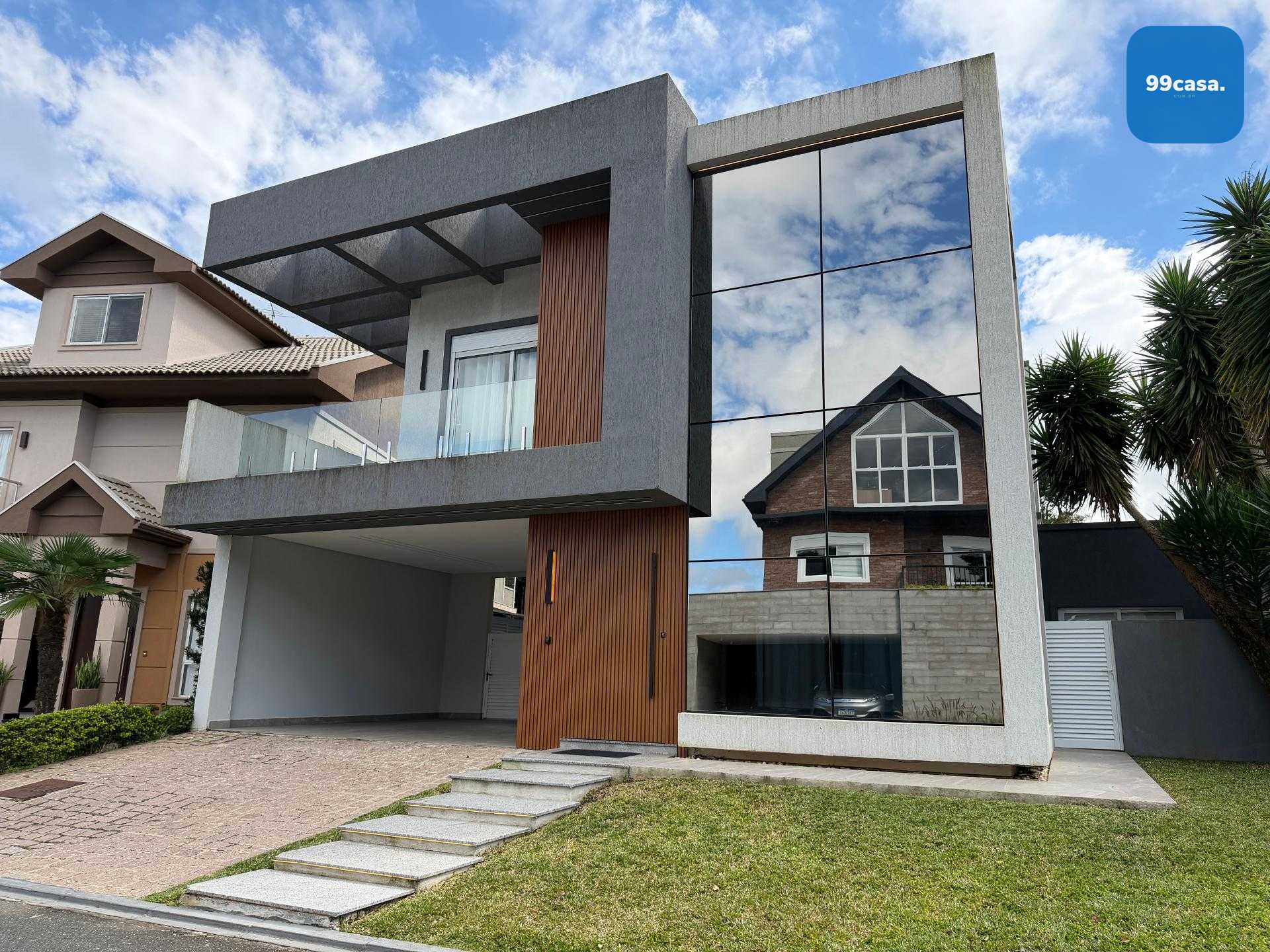 Casa em Condomínio com 3 Dormitórios à Venda, Santa Felicidade...