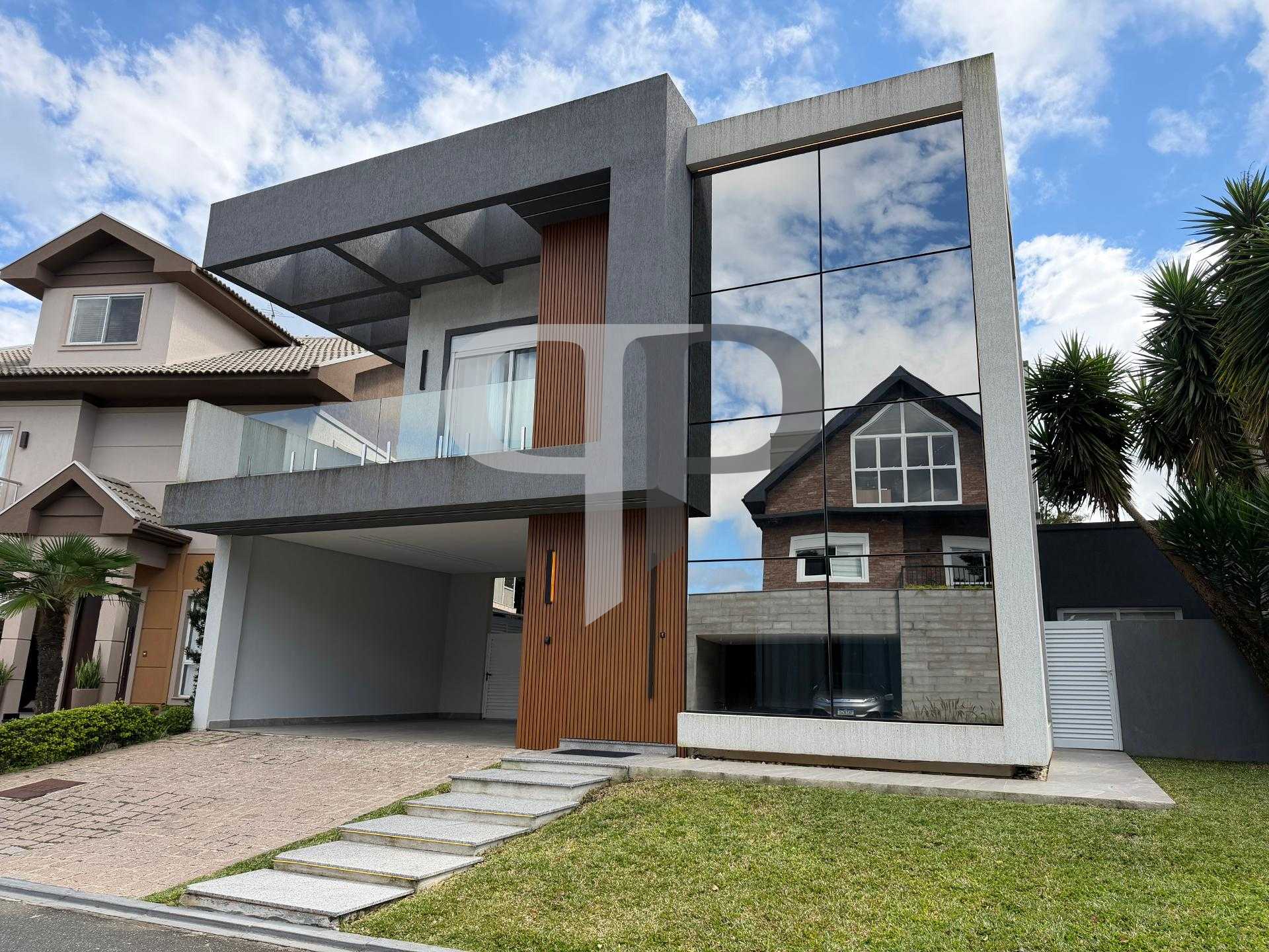 Casa em Condomínio com 3 Dormitórios à Venda, Santa Felicidade...