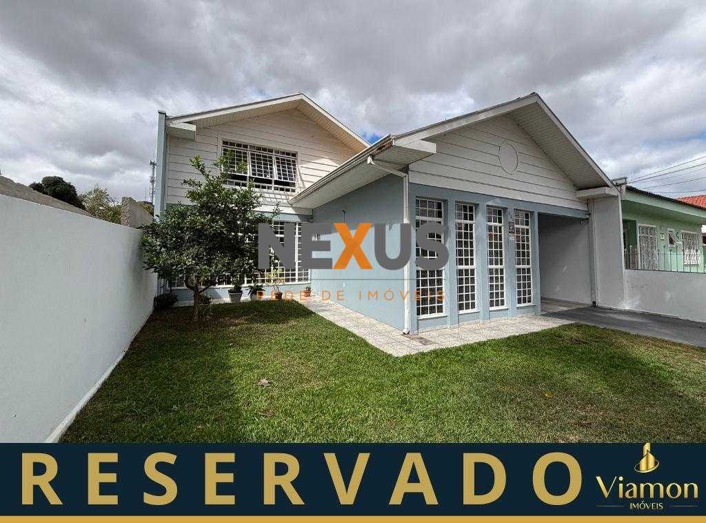 Casa à venda no bairro Portão, em Curitiba PR, com 3 quartos