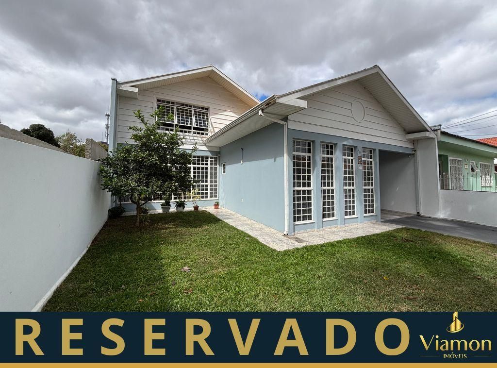 Casa à venda no bairro Portão, em Curitiba PR, com 3 quartos