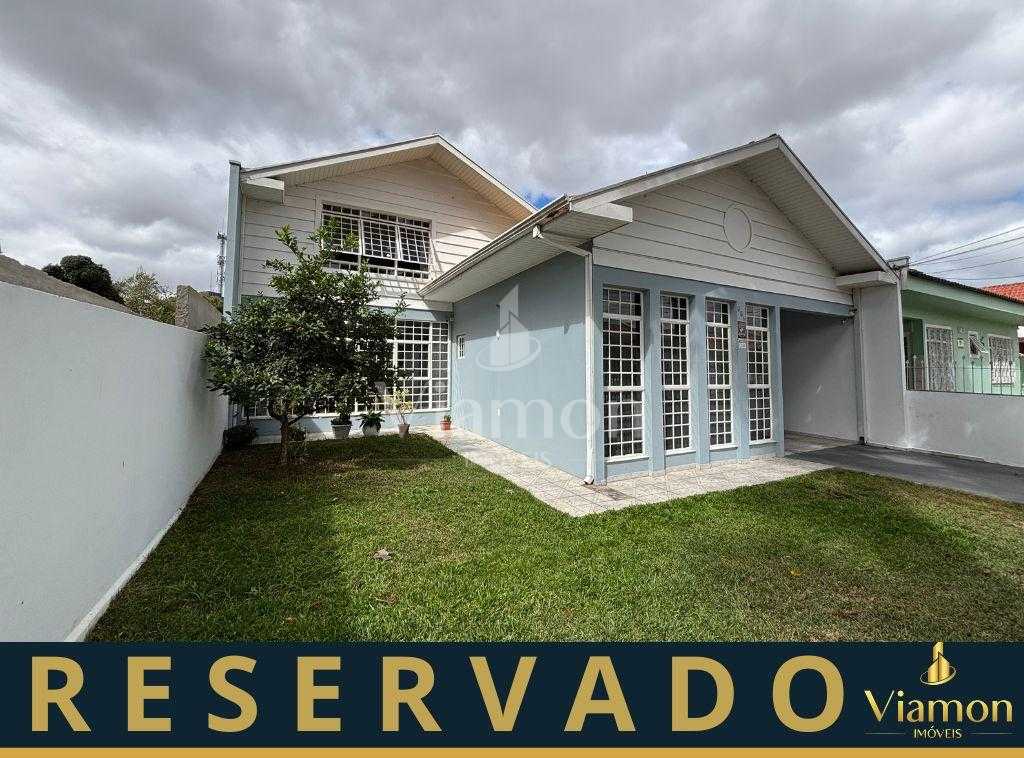 Casa à venda no bairro Portão, em Curitiba PR, com 3 quartos