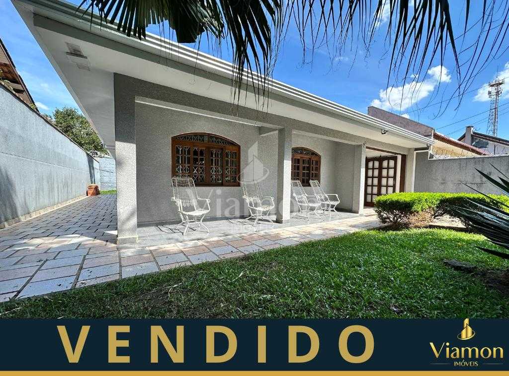 Casa térrea à venda no bairro São Braz em Curitiba, 4 quartos