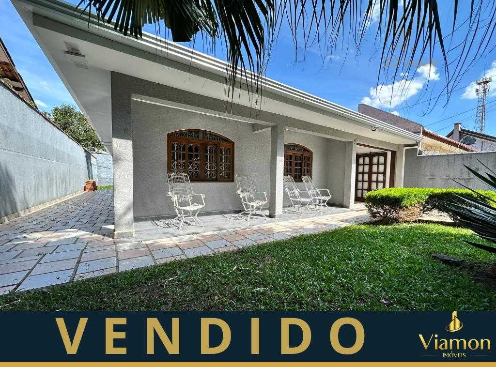 Casa térrea à venda no bairro São Braz em Curitiba, 4 quartos