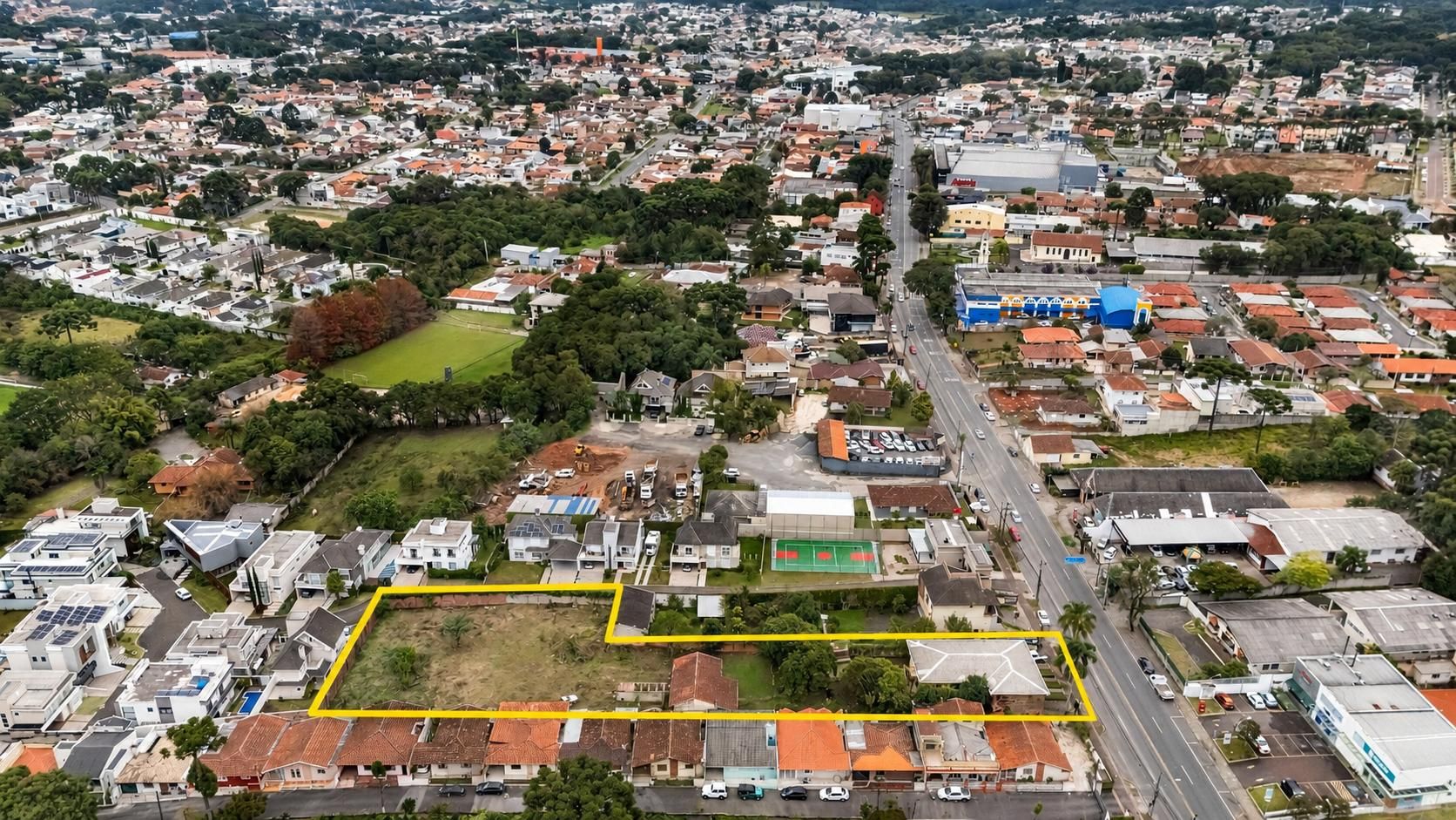 Terreno com 2.930,18m² à venda, Santa Felicidade, CURITIBA - PR