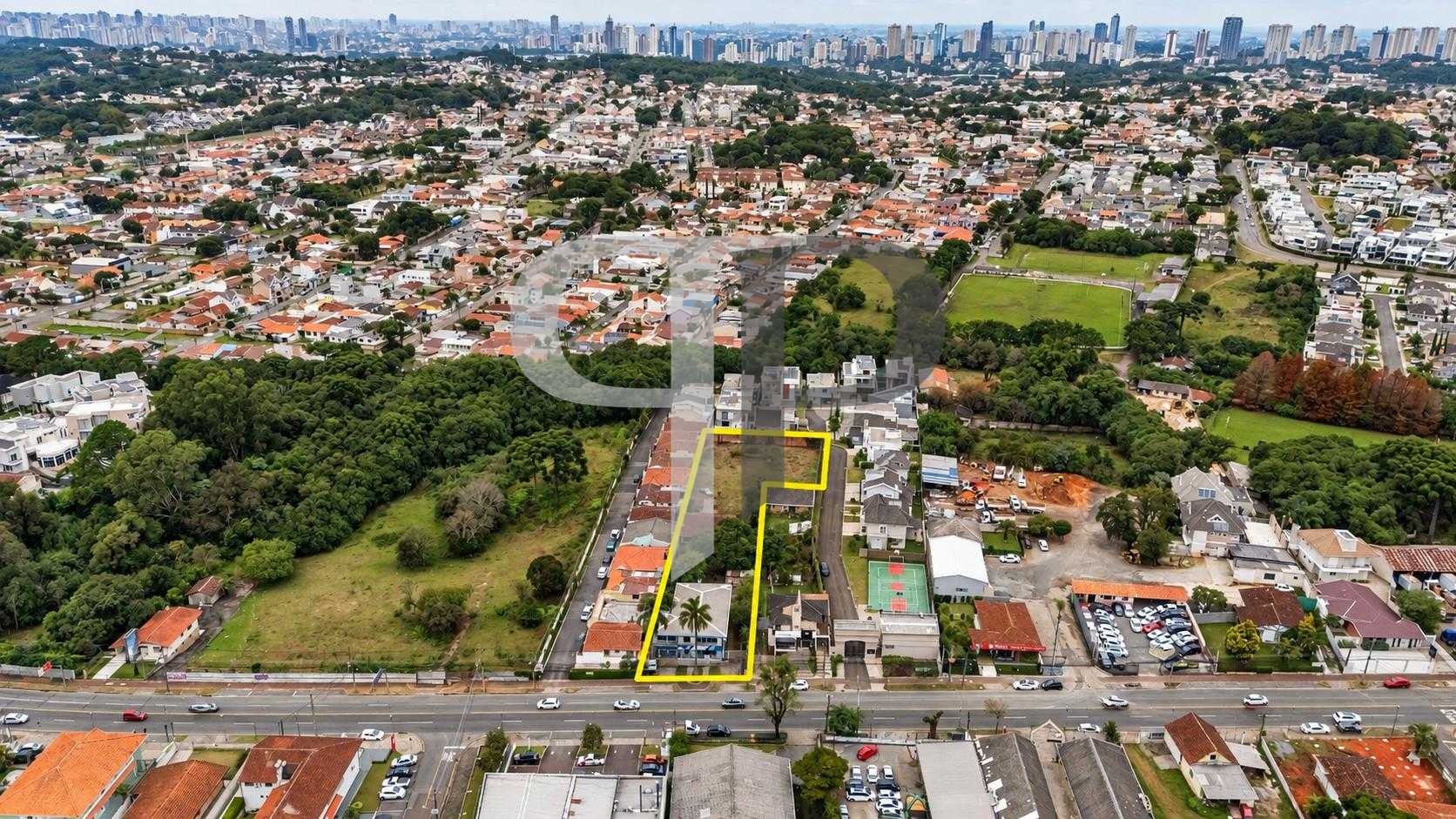 Terreno com 2.930,18m² à venda, Santa Felicidade, CURITIBA - PR