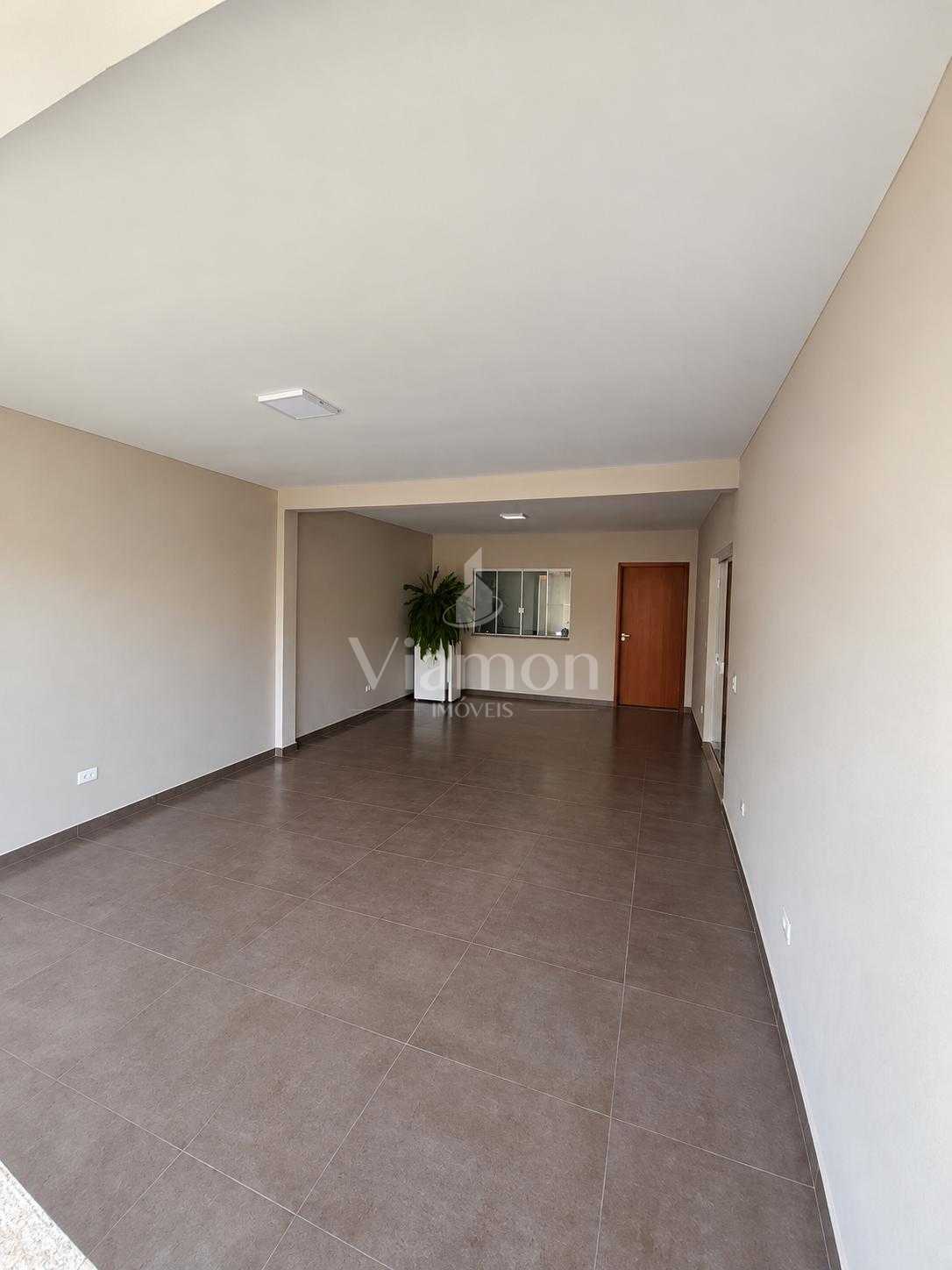 Sobrado à Venda no São Braz, Curitiba  3 Quartos, Suíte e Escr...