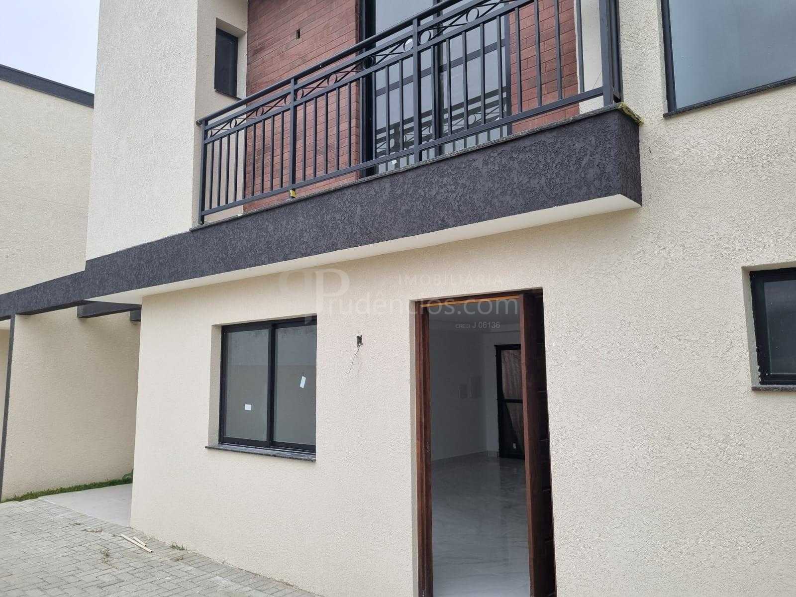 Sobrado novo no Uberaba, Curitiba PR, com 3 quartos  1 suíte ,...