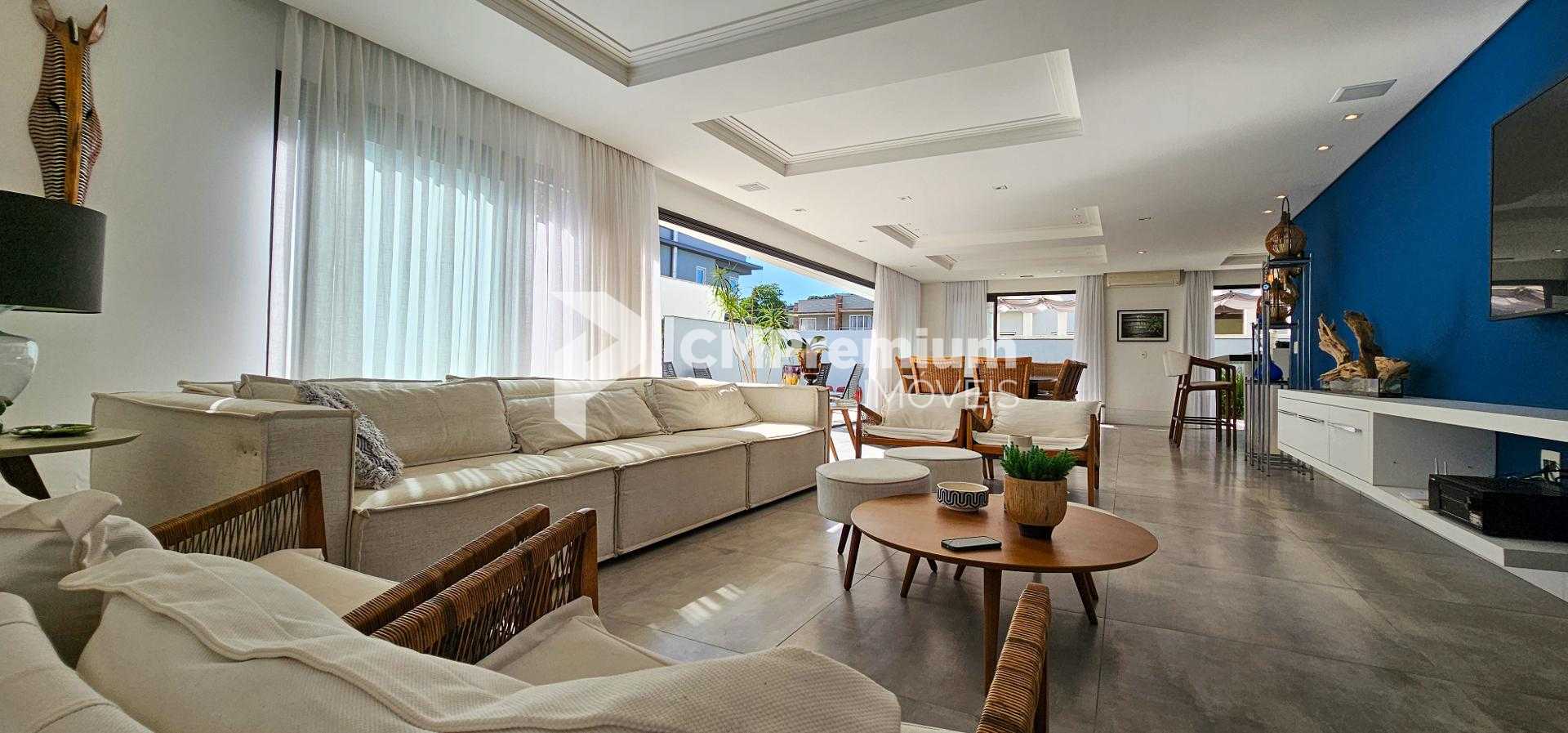 Casa à venda, 2 suítes, 2 demi-suítes, em condomínio, bairro d...