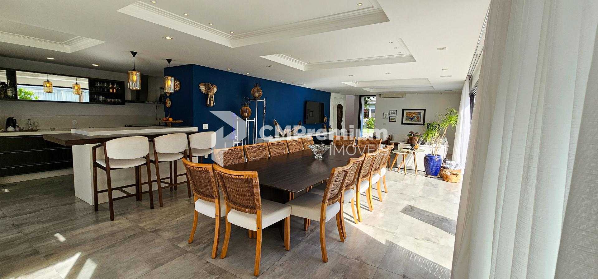 Casa à venda, 2 suítes, 2 demi-suítes, em condomínio, bairro d...