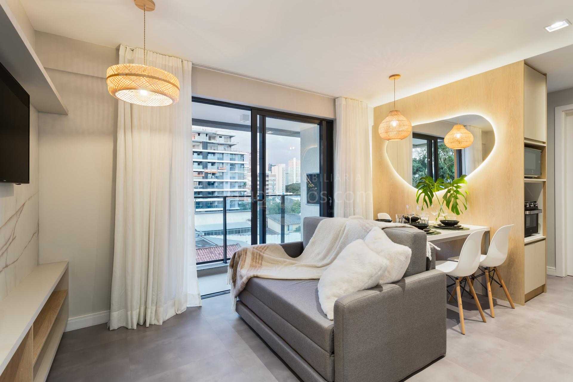 Studio à venda no Água Verde | Casa Modena com sacada e roofto...