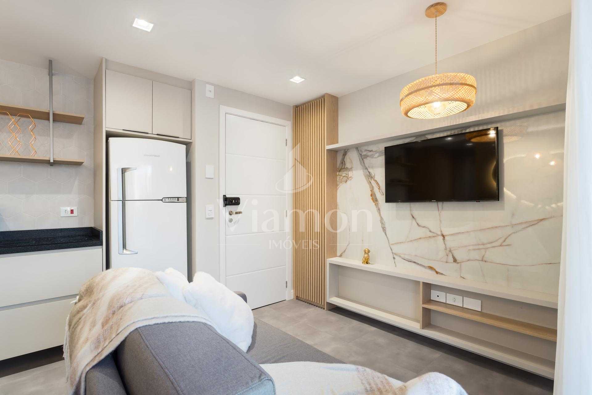 Studio à venda no Água Verde | Casa Modena com sacada e roofto...