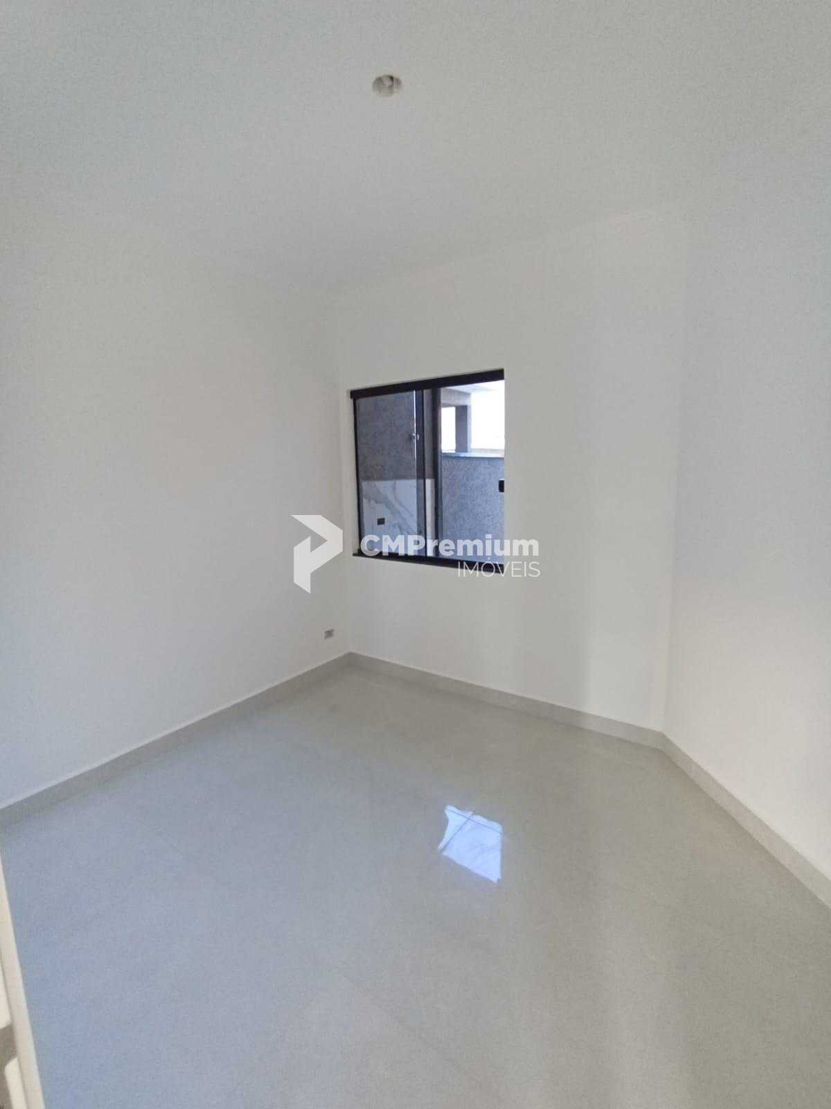 Casa à venda 3 quartos com suíte | Pé direito alto e espaço go...