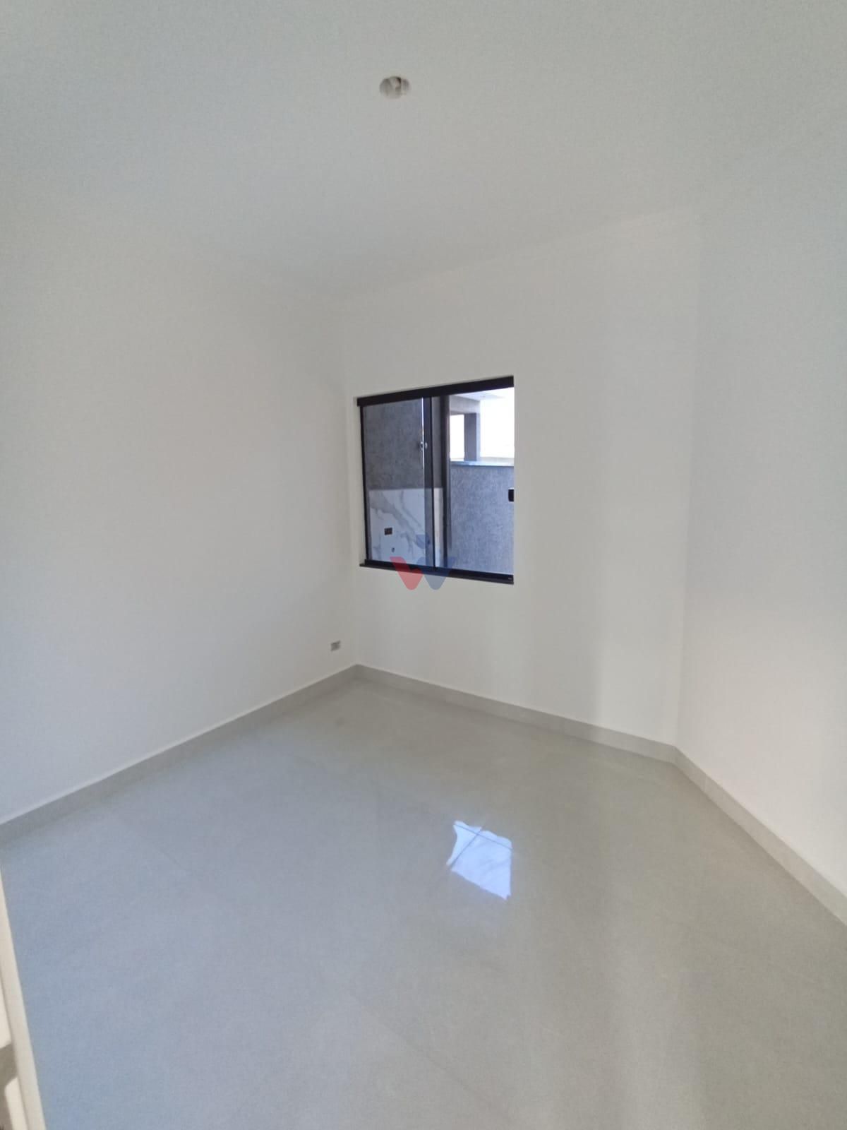 Casa à venda 3 quartos com suíte | Pé direito alto e espaço go...