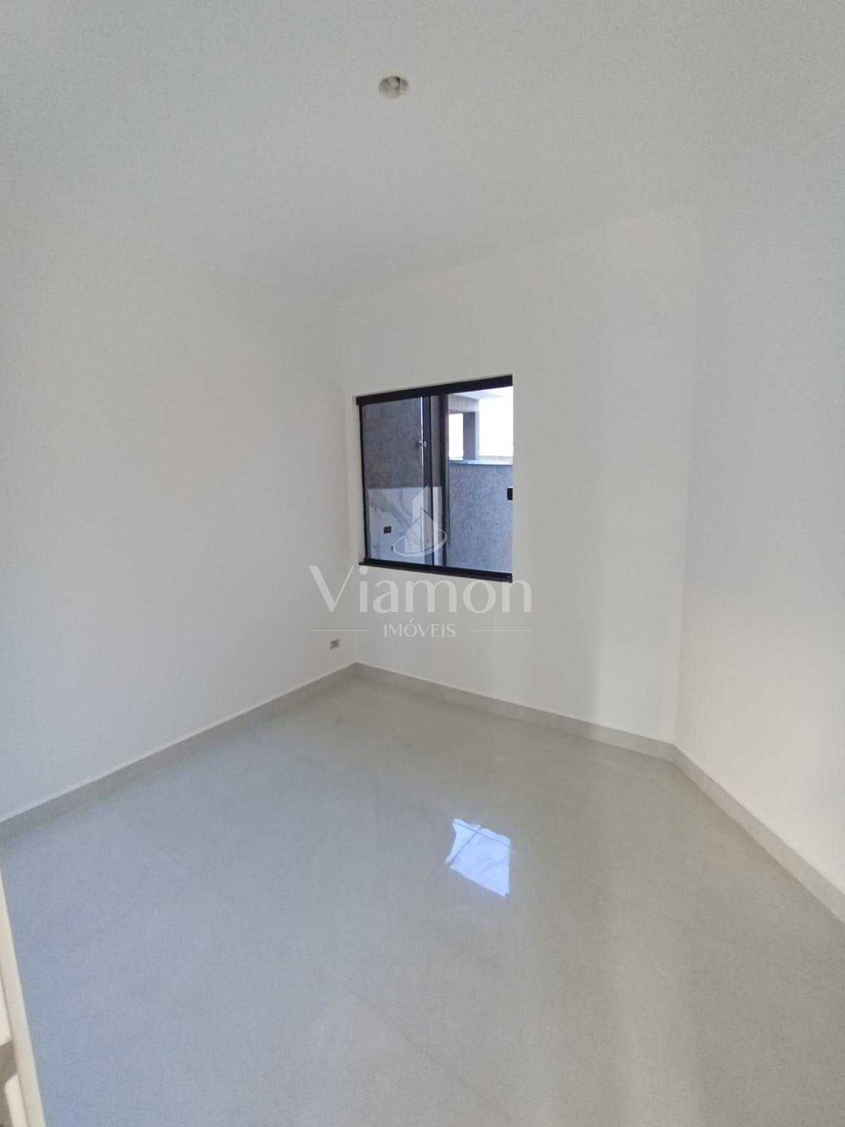 Casa à venda 3 quartos com suíte | Pé direito alto e espaço go...