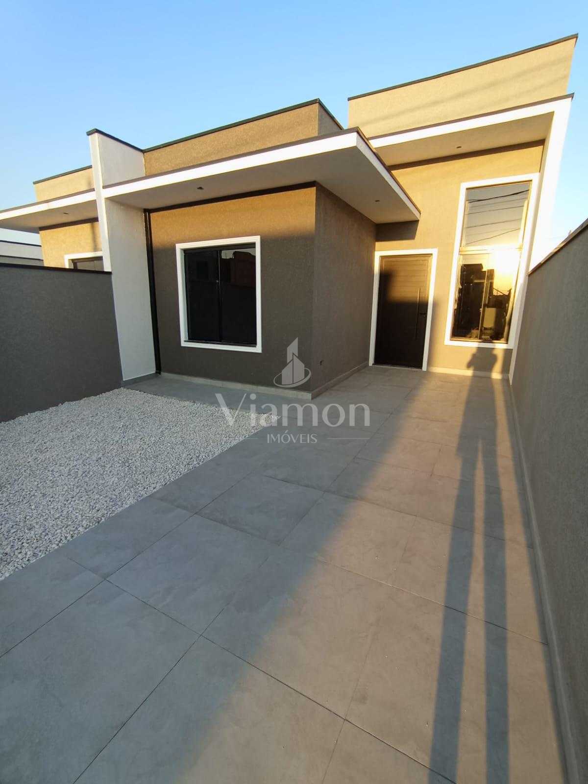 Casa à venda 3 quartos com suíte | Pé direito alto e espaço go...