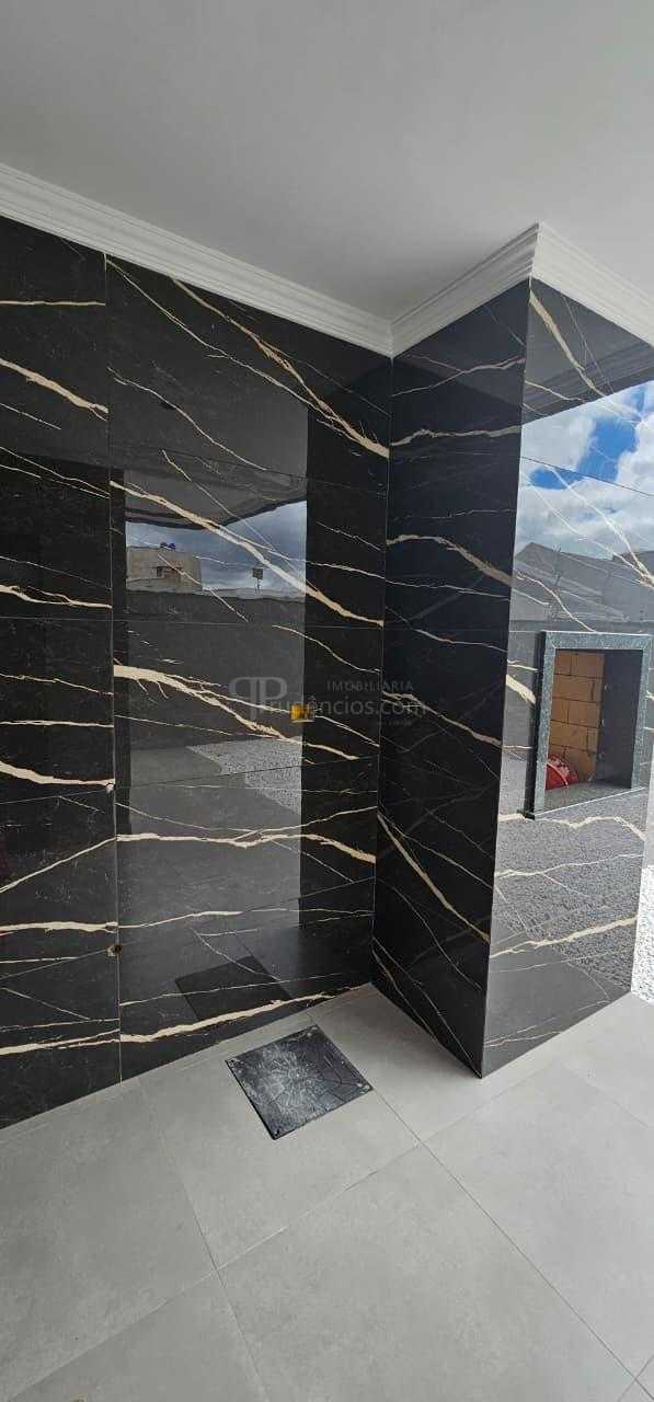 Casa à venda 3 quartos com suíte - Espaço gourmet com banheiro