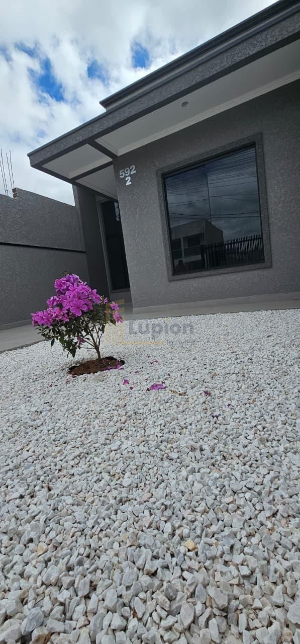 Casa à venda 3 quartos com suíte - Espaço gourmet com banheiro