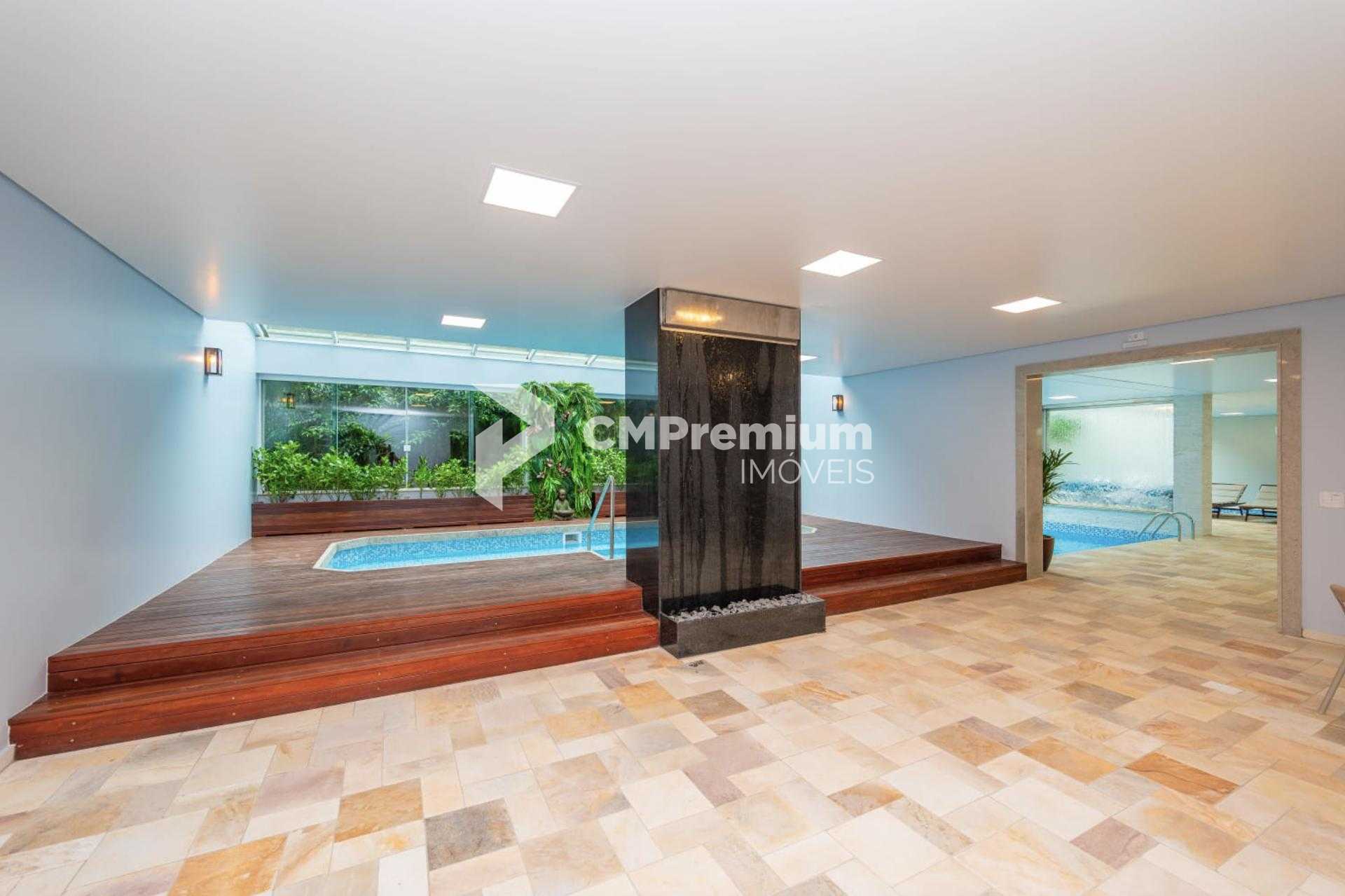 Terreno à venda, 220m2 no Boulevard Club Condominium - Xaxim, ...