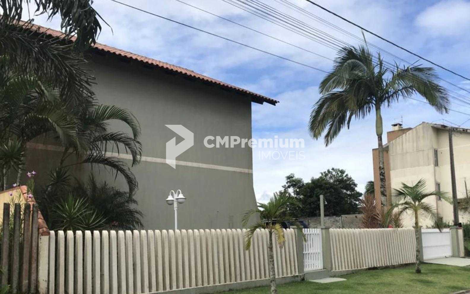 Sobrado à venda, 150m do mar, em condomínio fechado no Volta a...