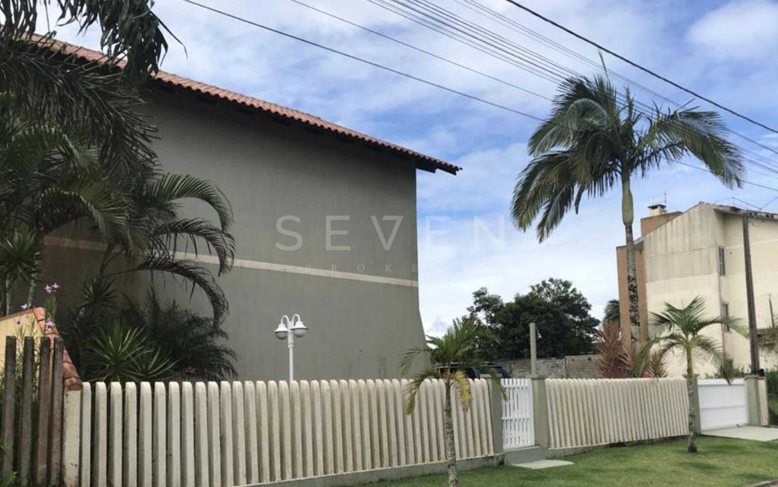 Sobrado à venda, 150m do mar, em condomínio fechado no Volta a...